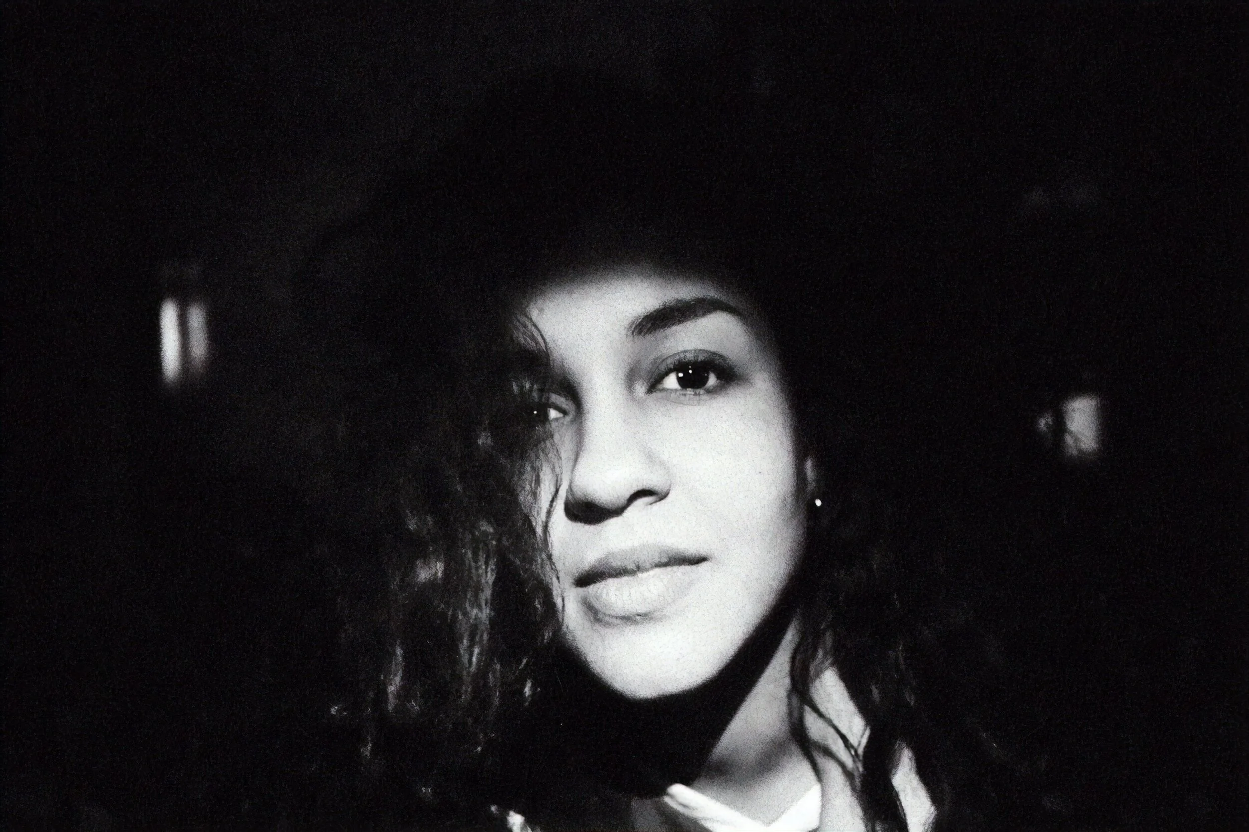 Artist Of The Week #106 - Eliza Shaddad — When The Horn Blows