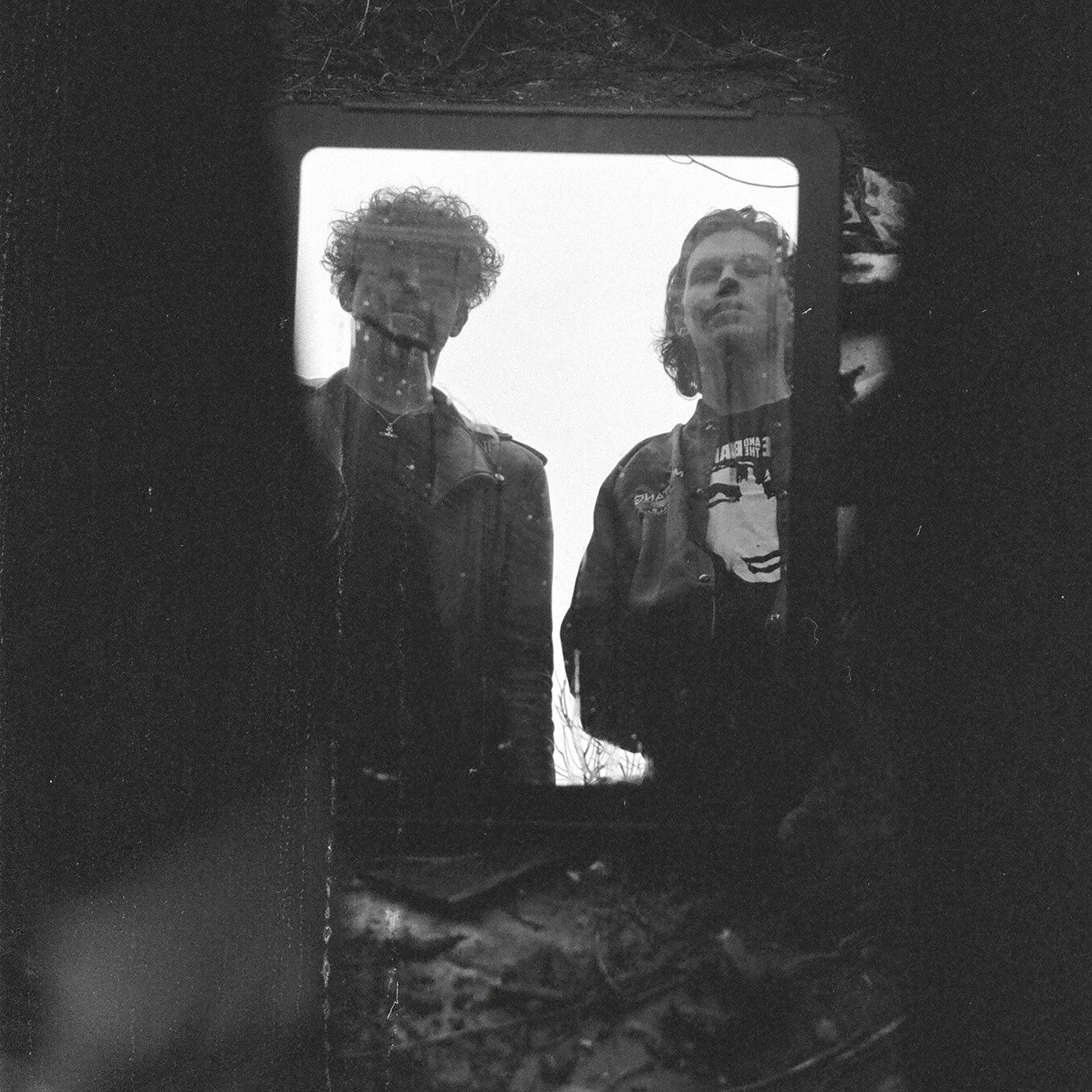 Twin Diver – ‘Television’