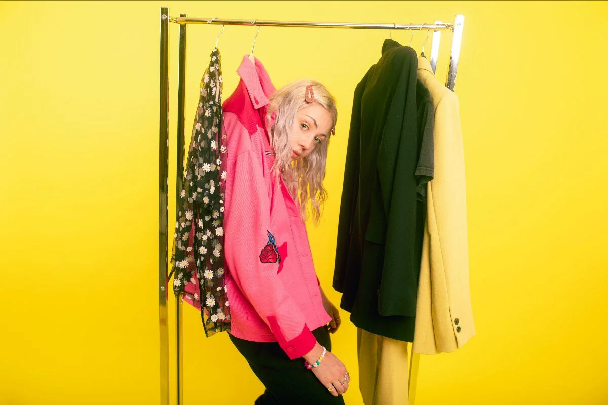 Lauran Hibberd – 'How Am I Still Alive'