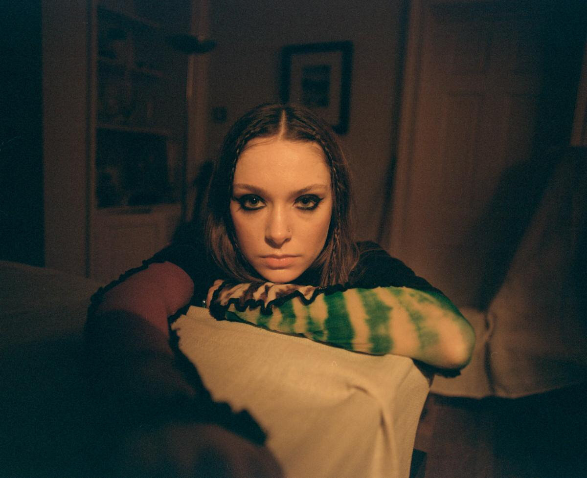 Holly Humberstone – 'Haunted House'