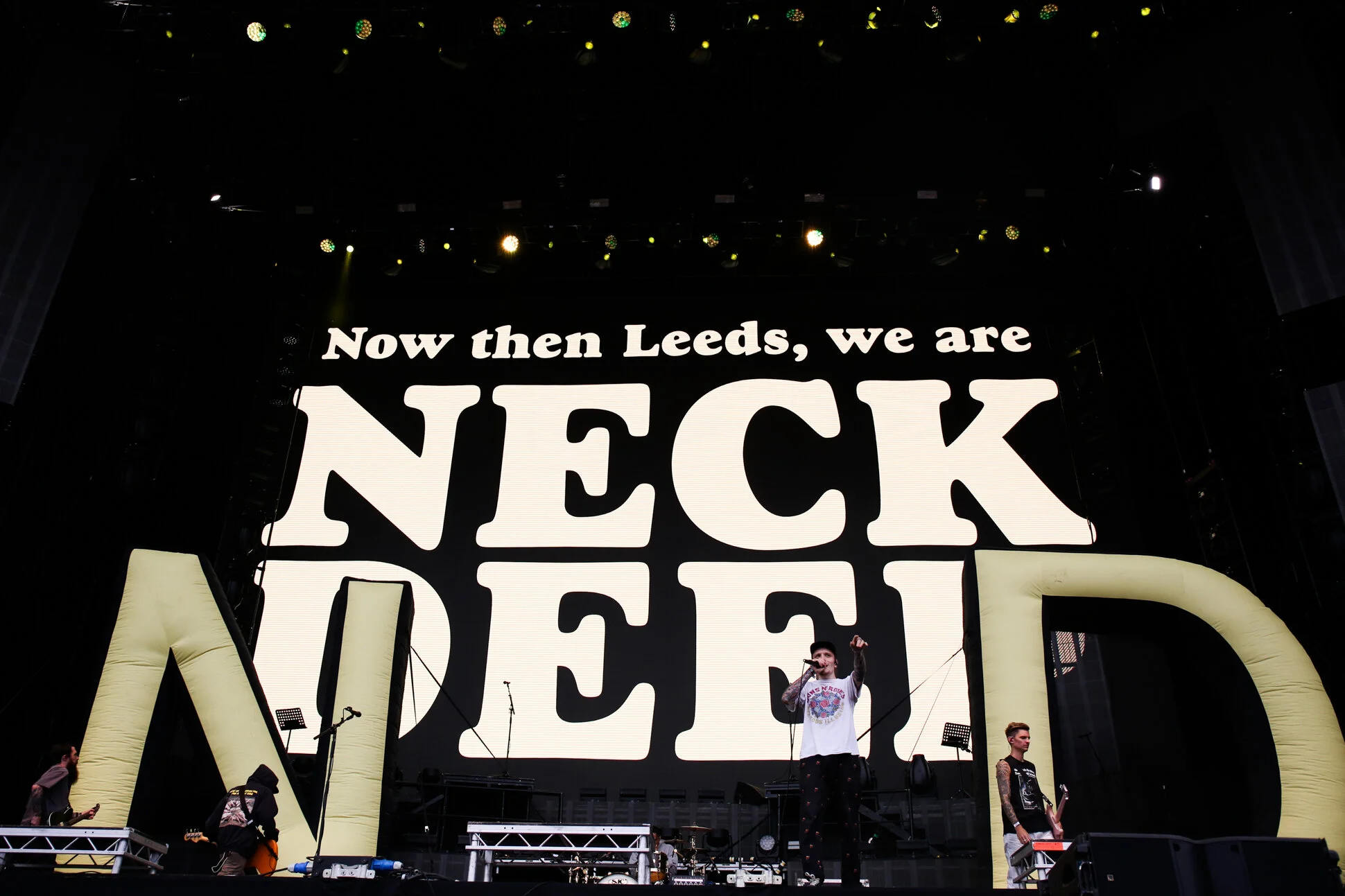 WTHB_LeedsFestivalDay1_-NeckDeep4.jpg