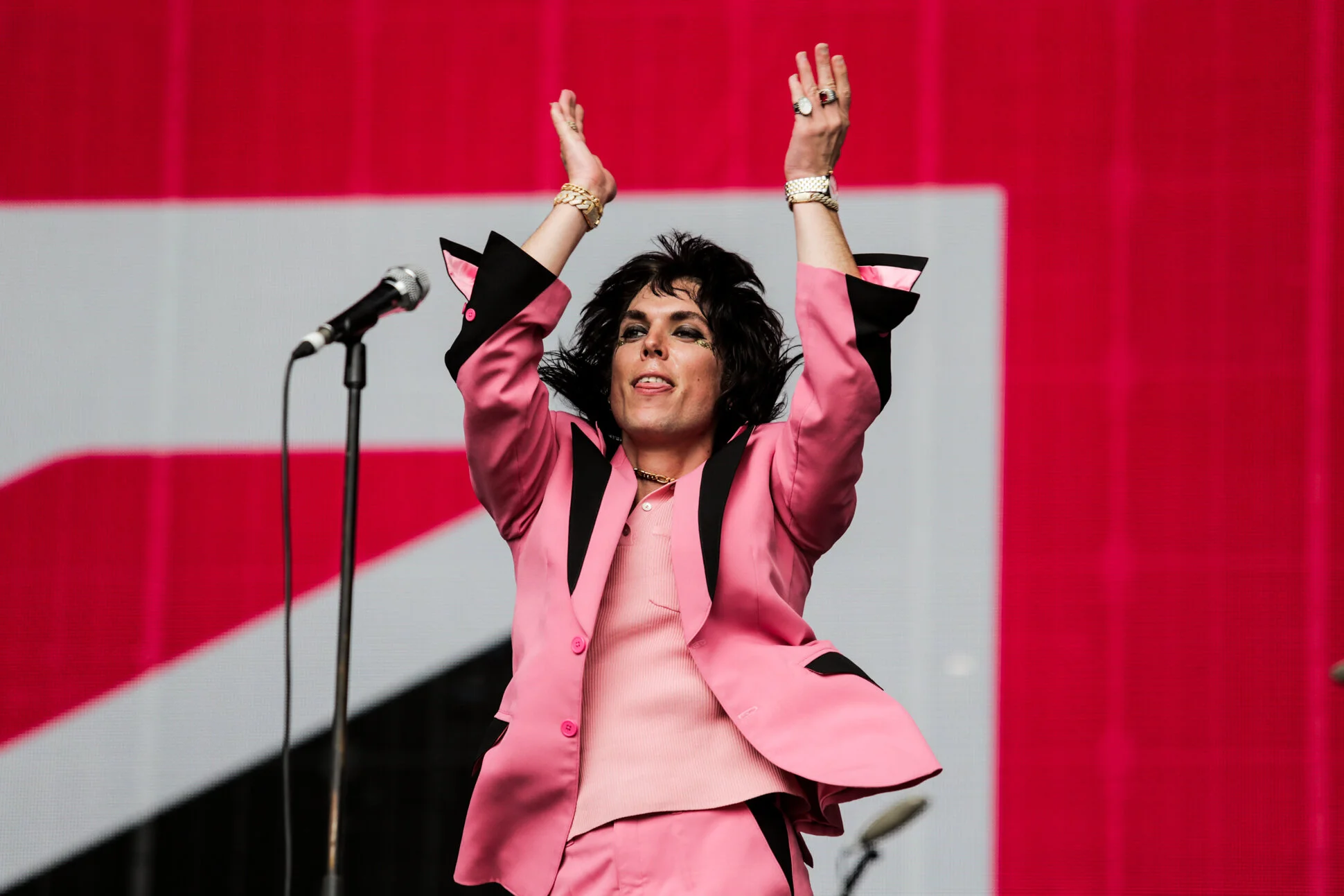 WTHB_LeedsFestivalDay1_TheStruts5.jpg