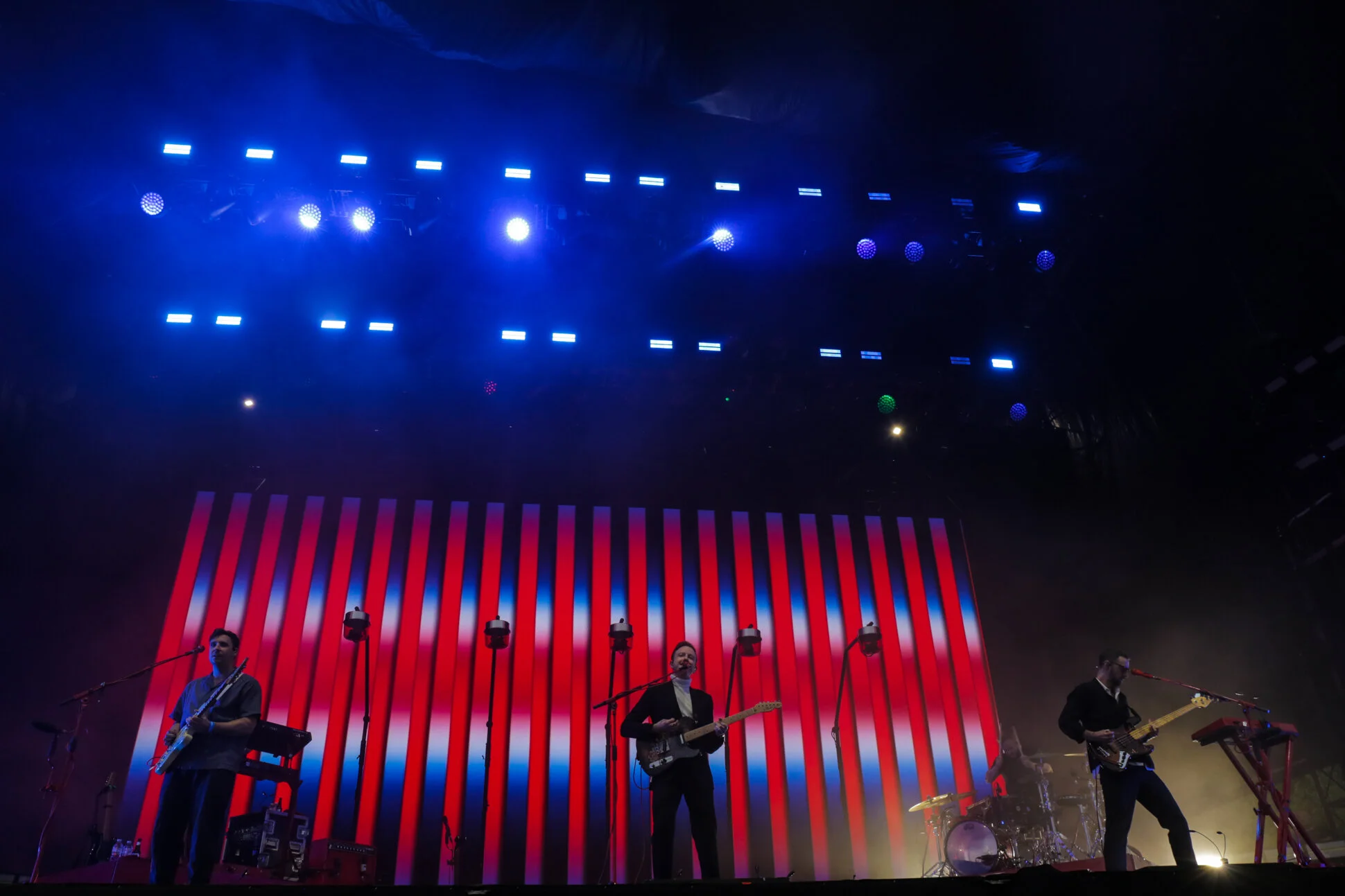 WTHB_LeedsFestivalDay2_TwoDoorCinemaClub-6.jpg