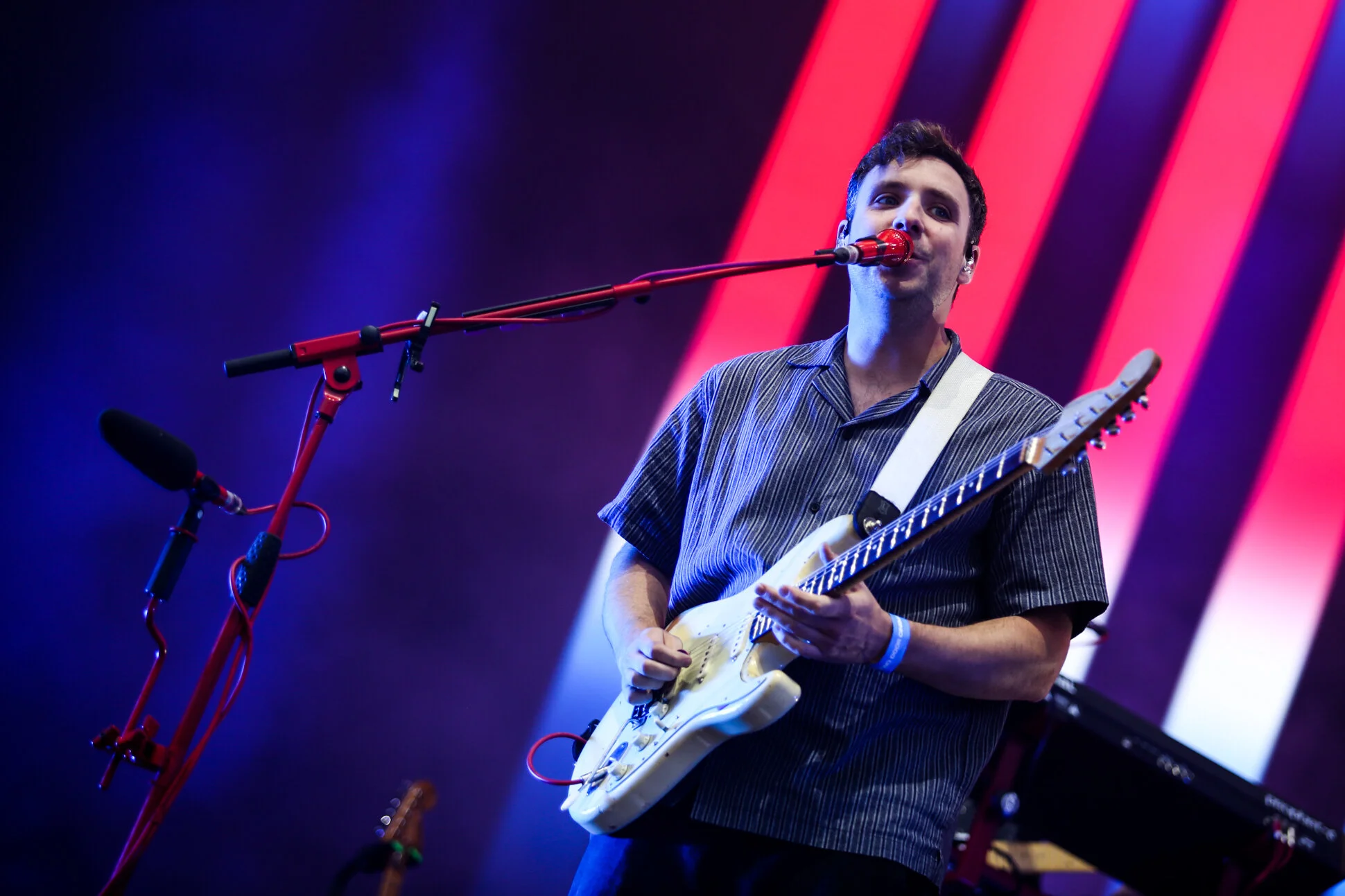 WTHB_LeedsFestivalDay2_TwoDoorCinemaClub-11.jpg