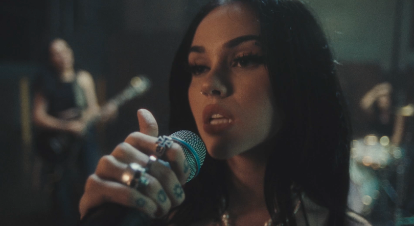 Maggie Lindemann - 'She Know's It'