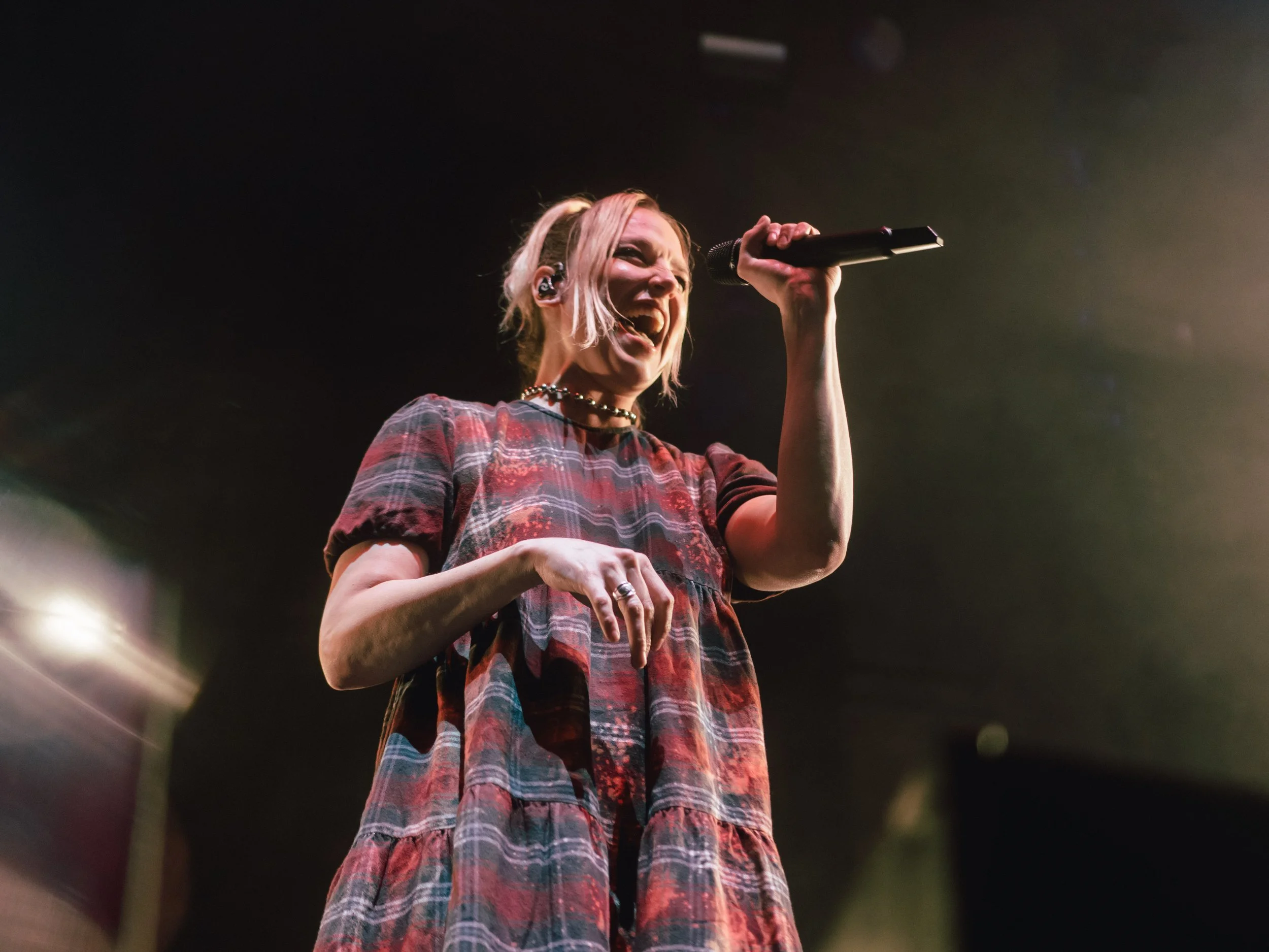 HALESTORM-09.jpg