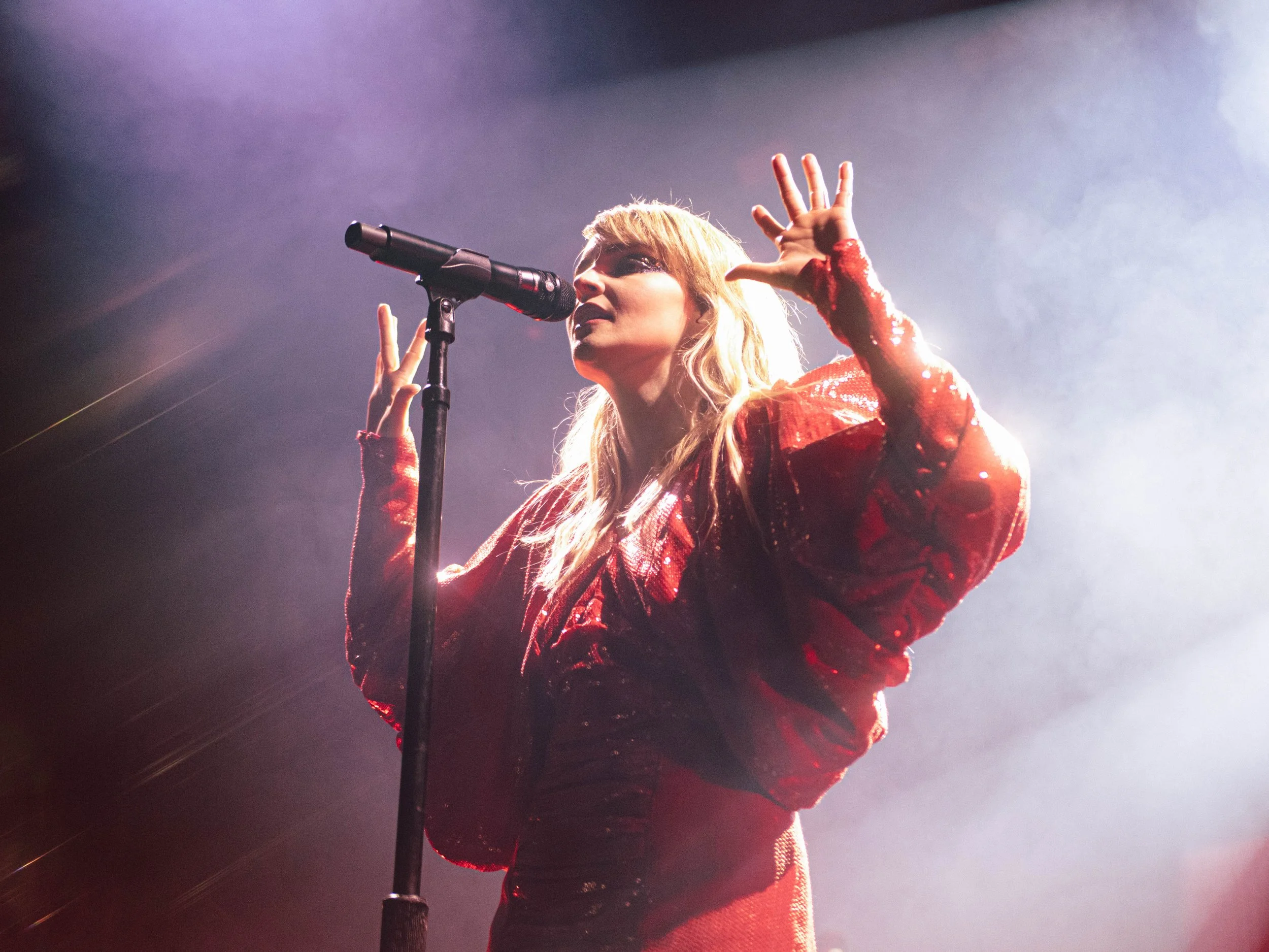 Live Review: Chvrches - O2 Apollo, Manchester 19/03/2022
