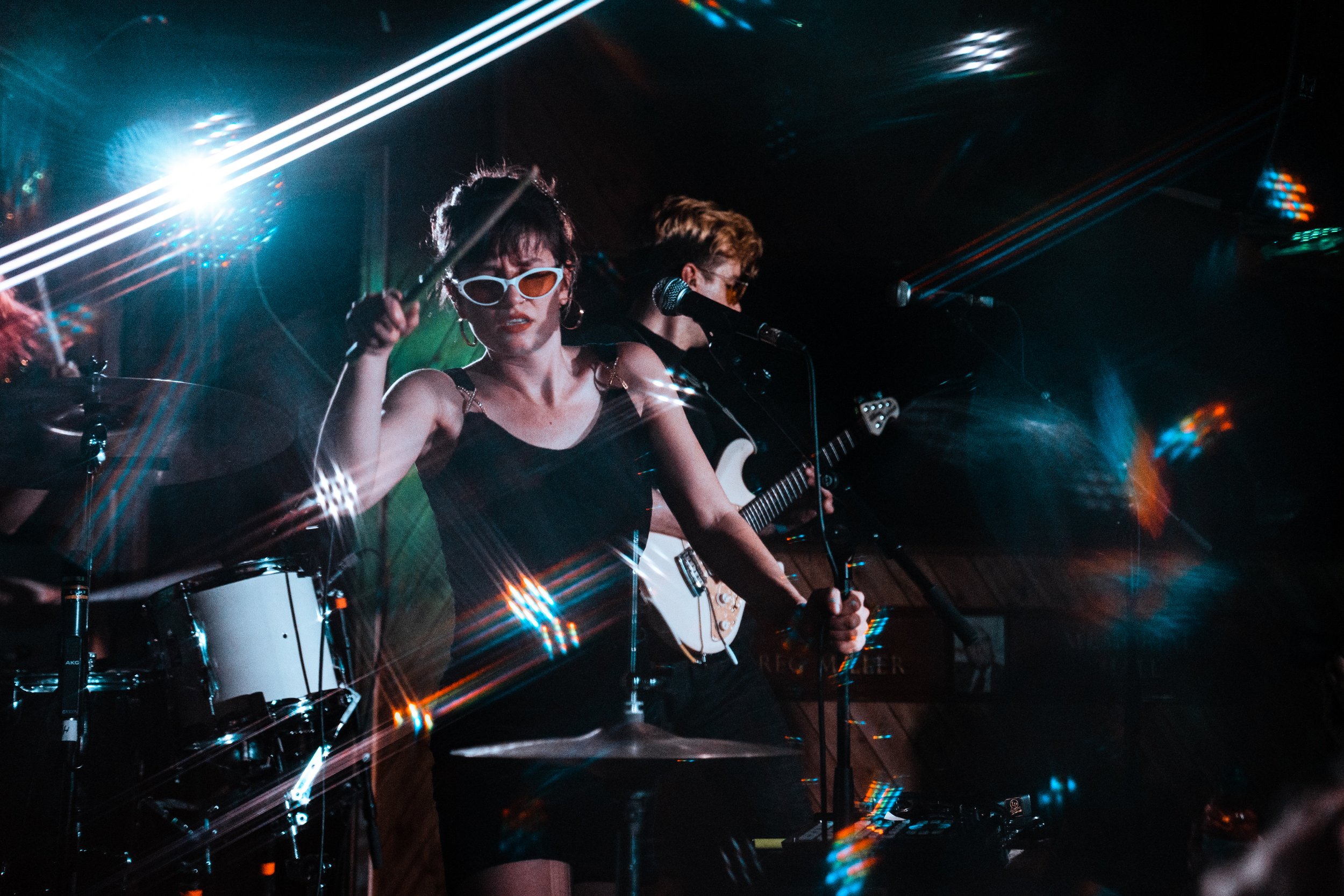 Live Review: Bodega - Moth Club, London 29/03/2022 — When The Horn Blows