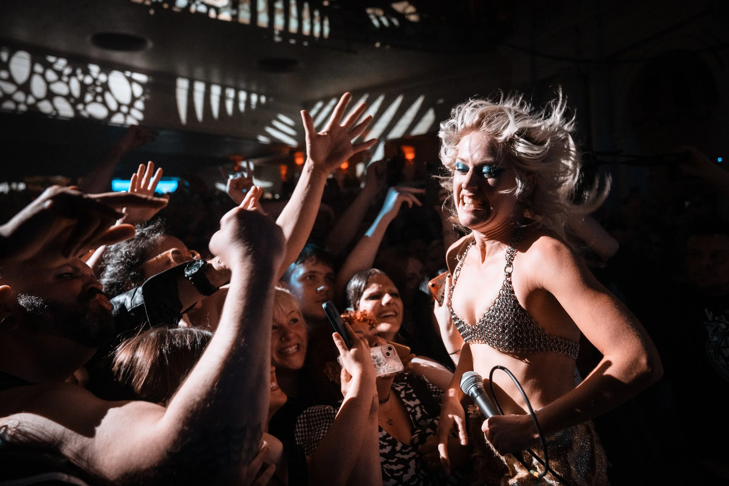 Photo Gallery: Amy and the Sniffers - O2 Brixton Academy, London 01/06/2022