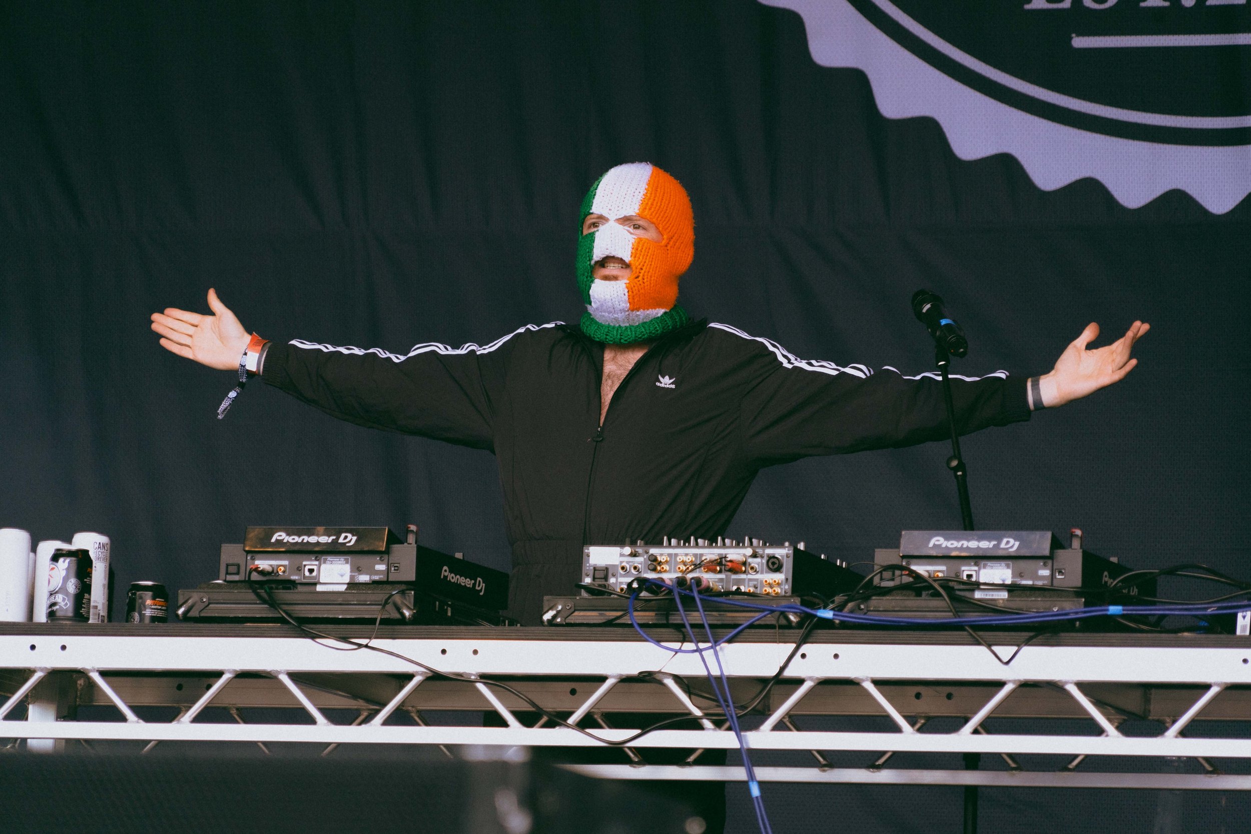 Kneecap - 2000Trees 2022 -10.jpg
