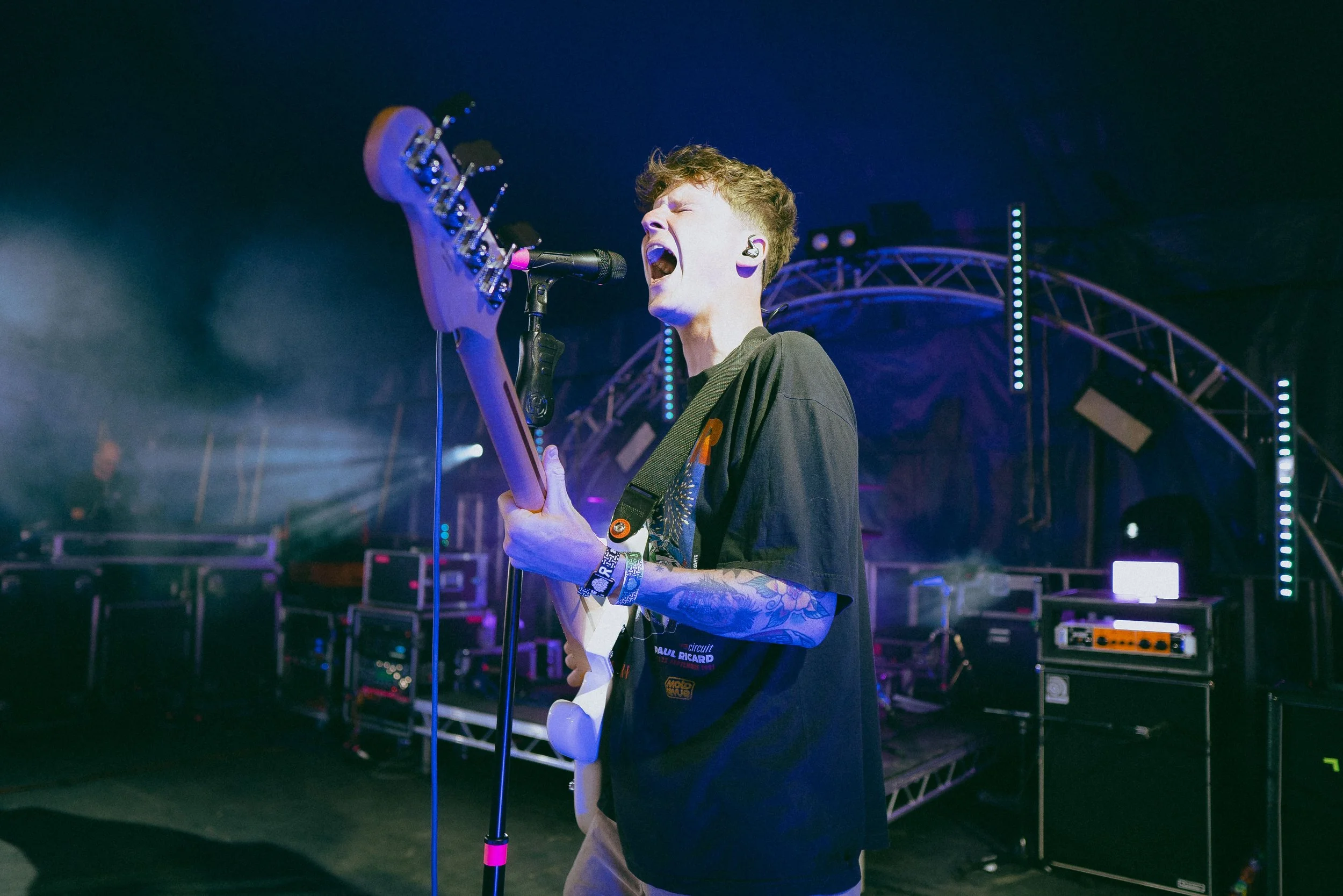 Superlove - 2000Trees 2022 -4.jpg