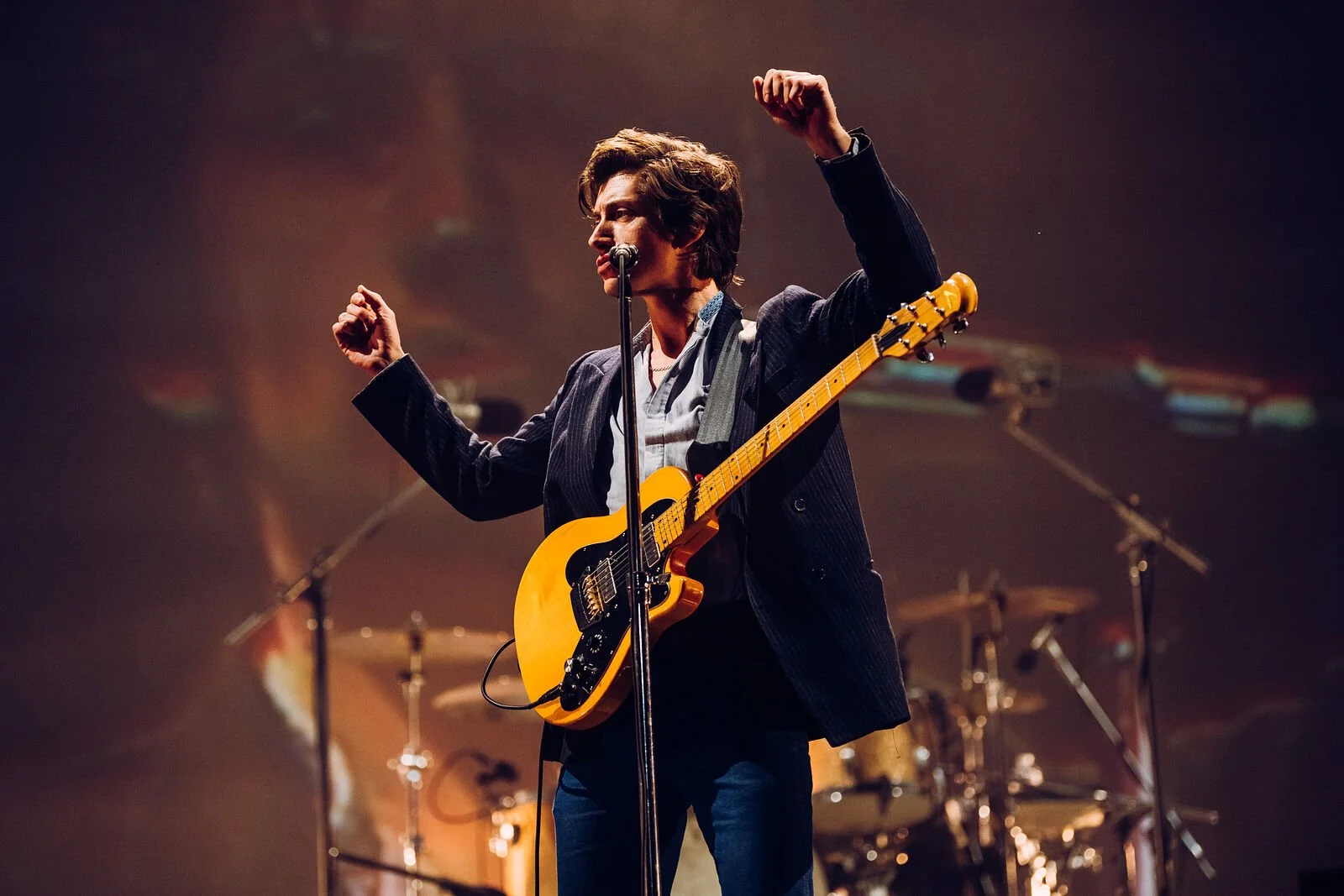 arctic_monkeys_ifjaq_website_image_wmko_standard.jpg