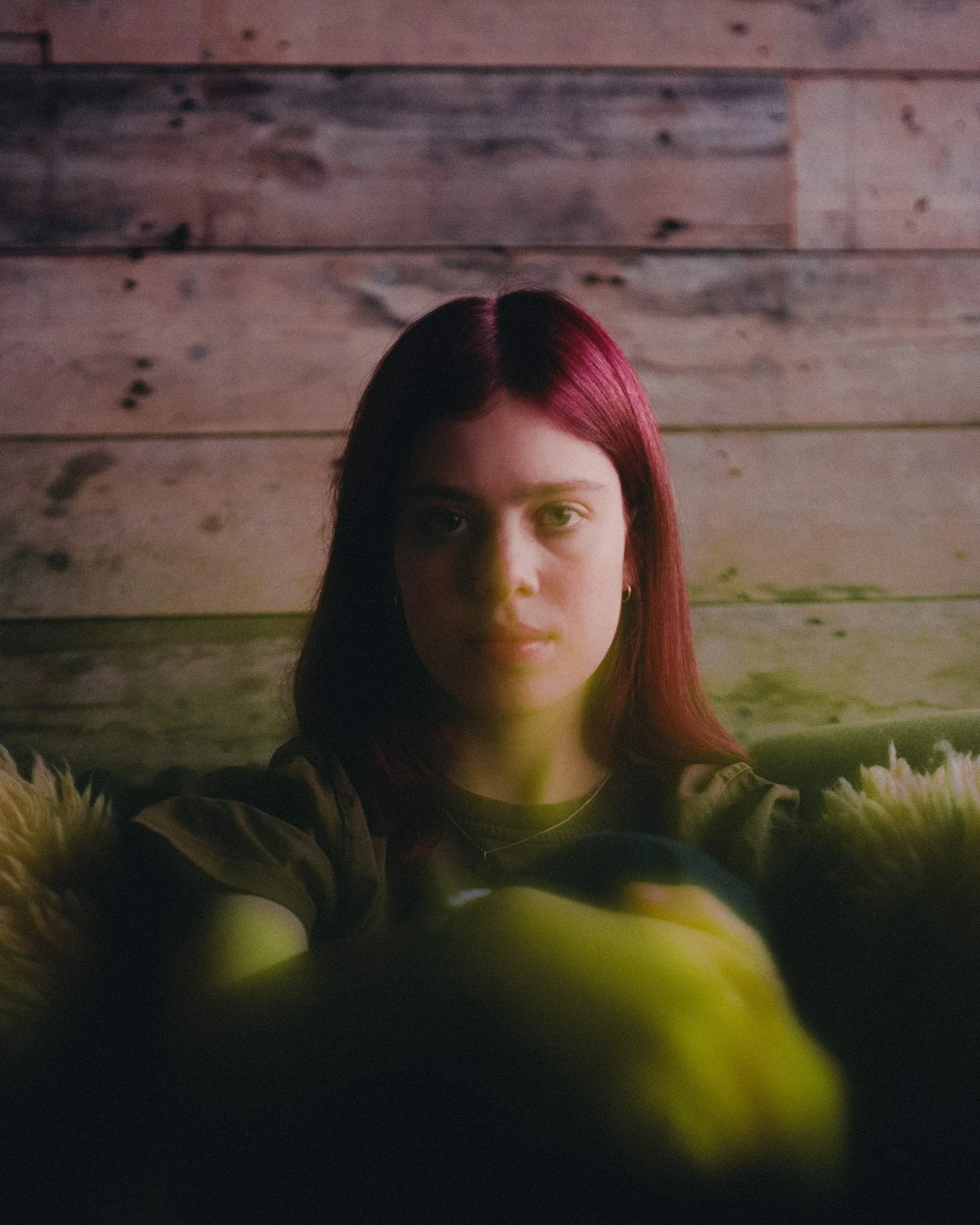 Bonnie Kemplay – ‘Static’