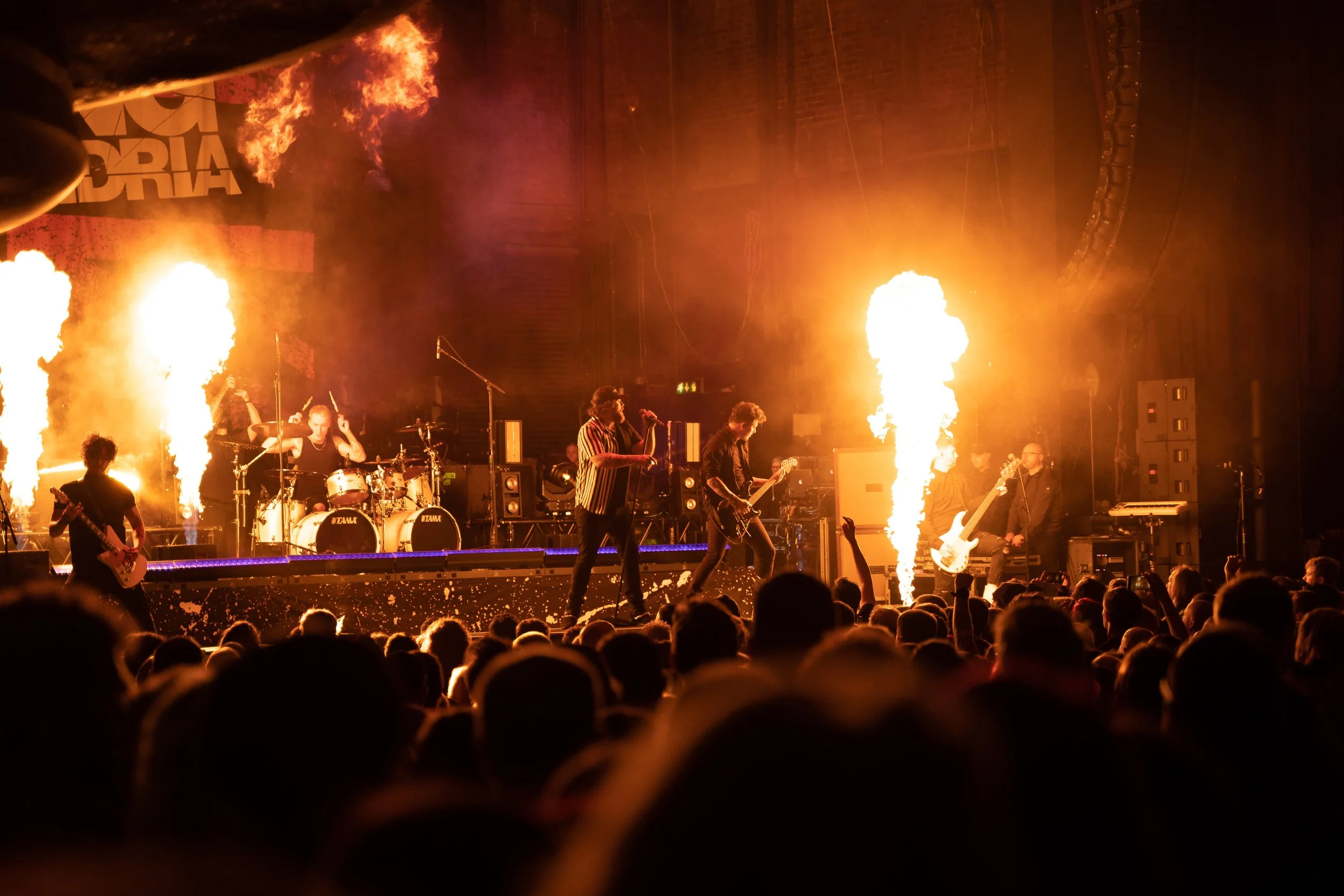 Asking Alexandria-02apollo-27-11-22-13.jpg