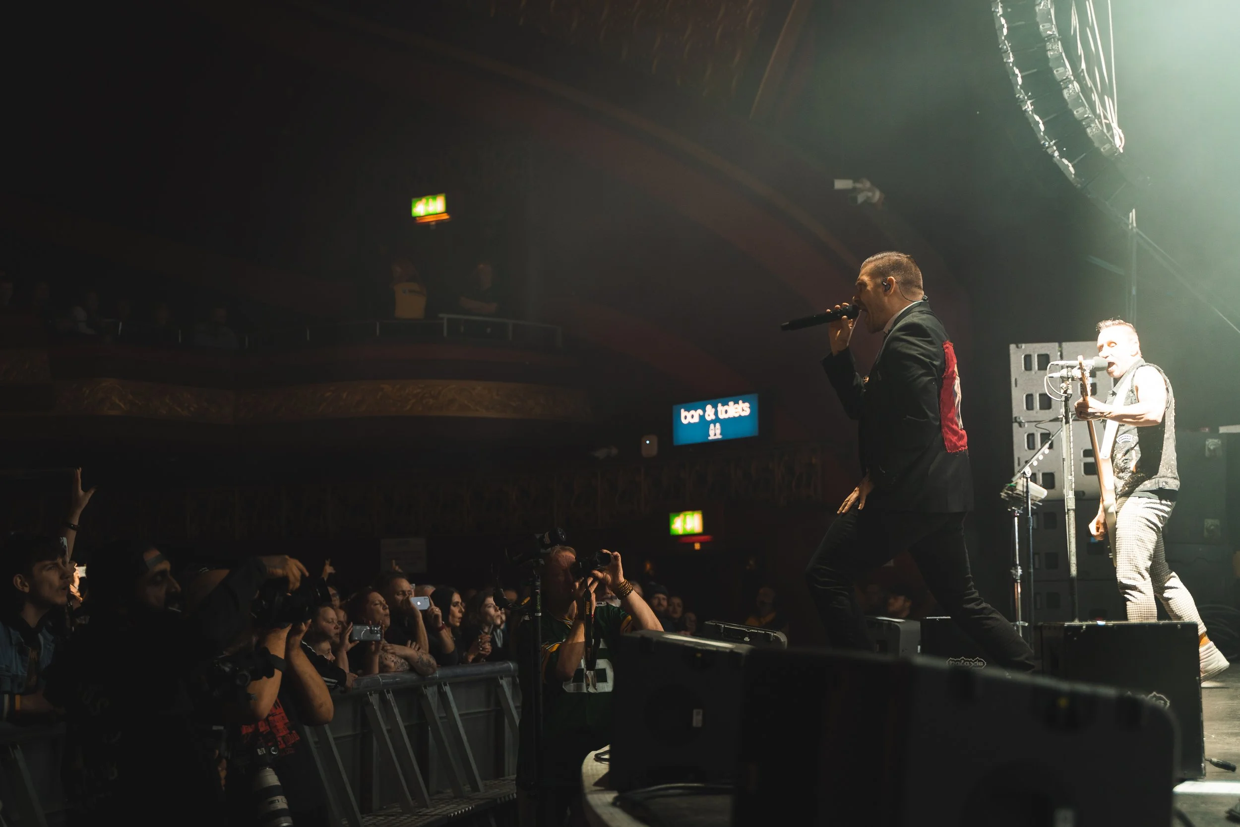 Shinedown - 02apollo - 27-11-22-3.jpg
