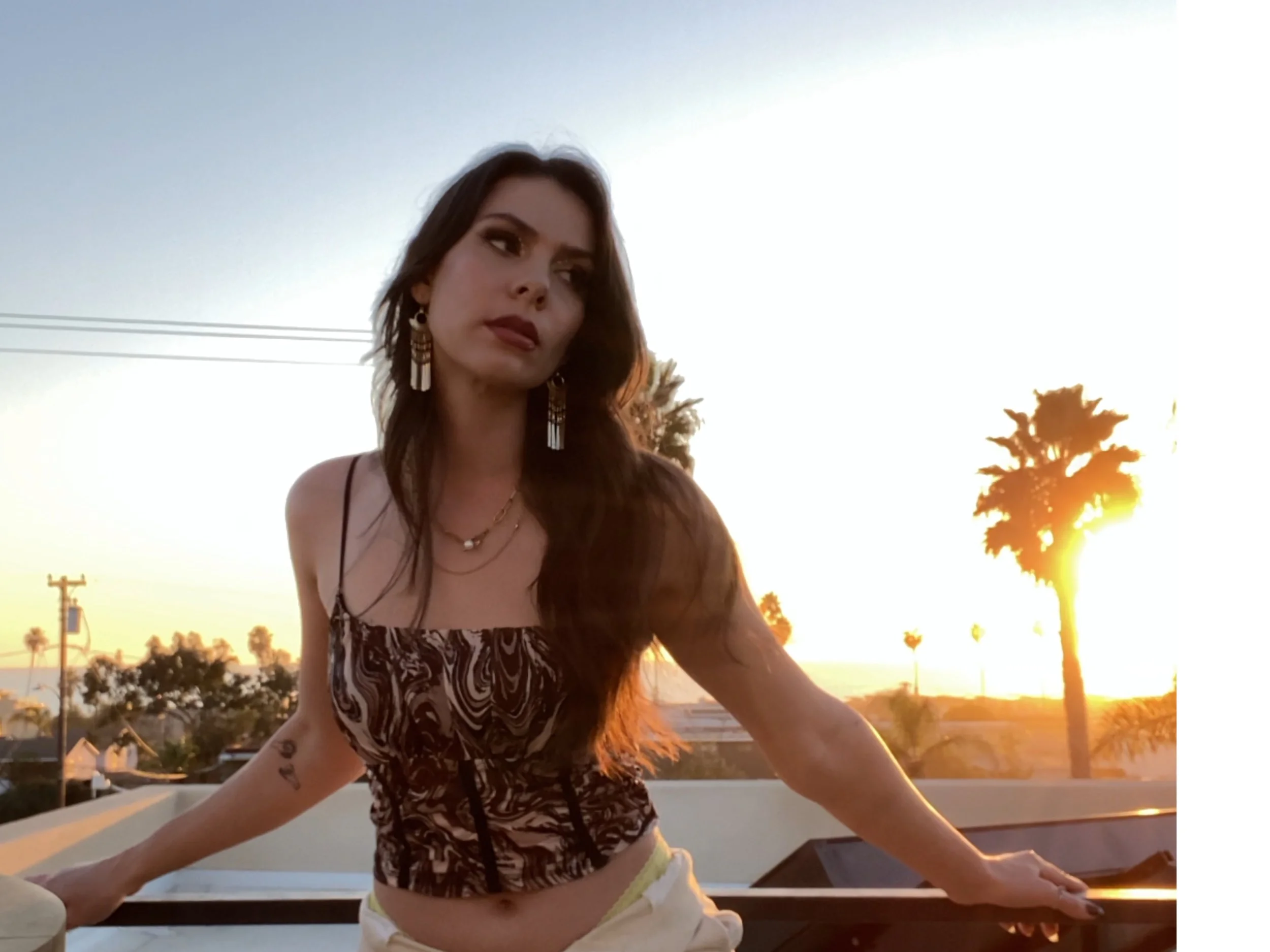 Estella Dawn - 'Not A Problem'
