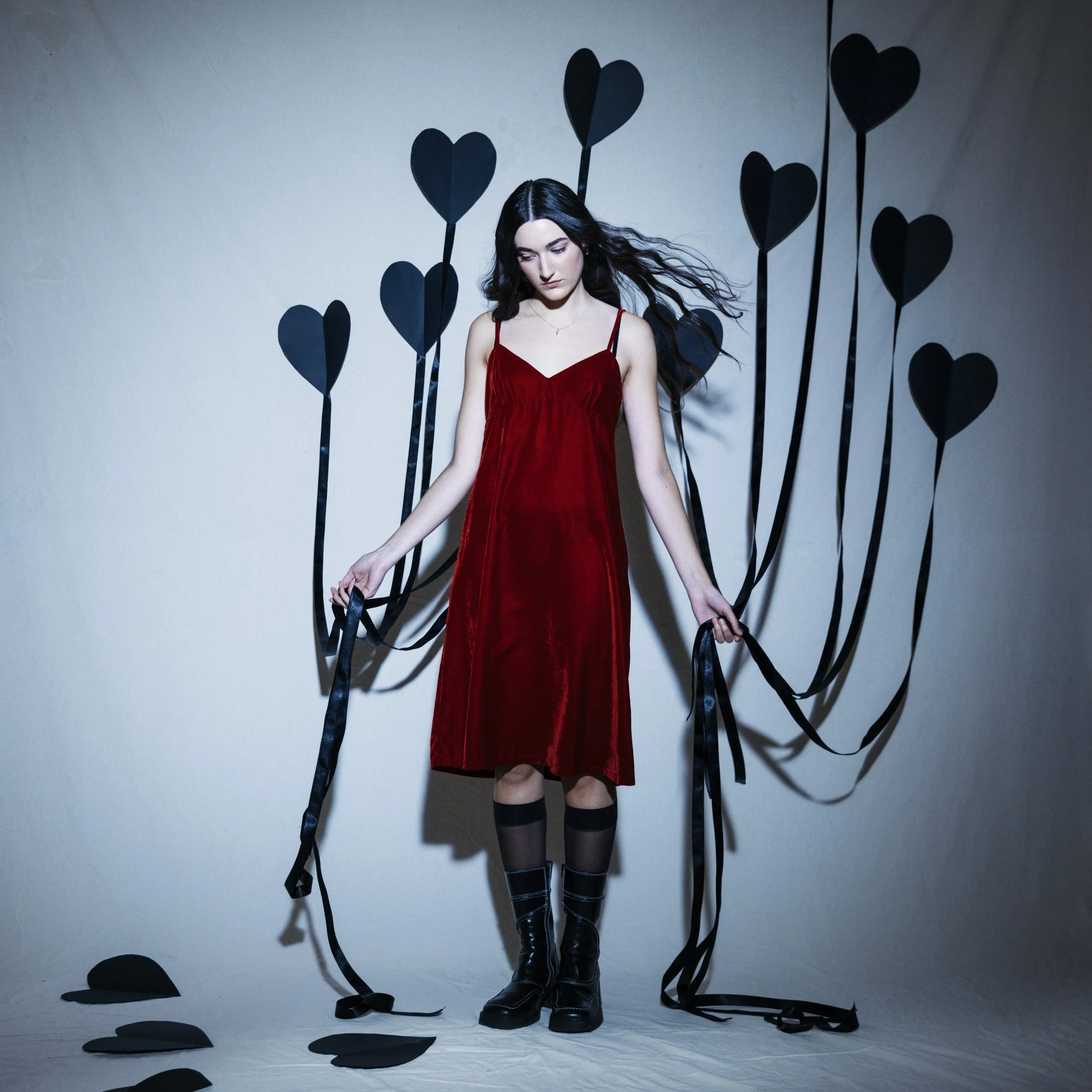 EP Review: Etta Marcus – 'Heart-Shaped Bruise'