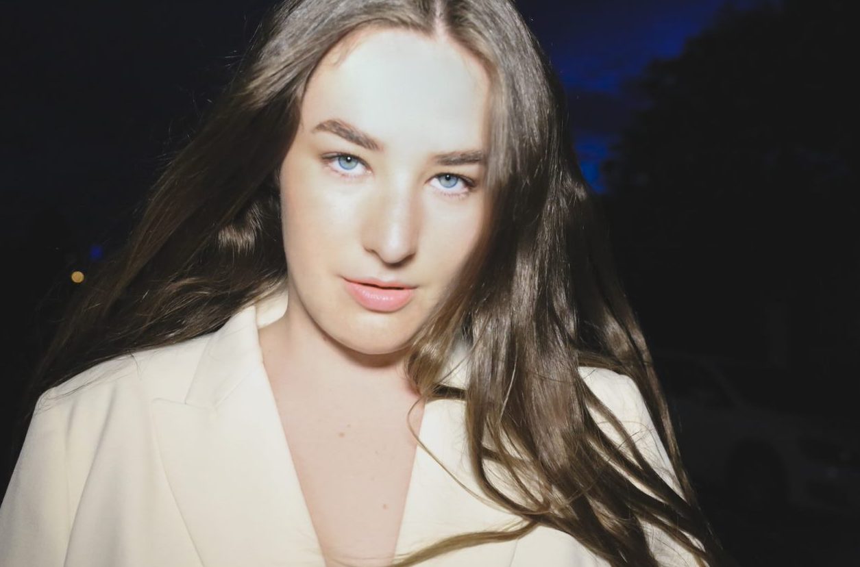 Artist Of The Week #224 - Mia Wray