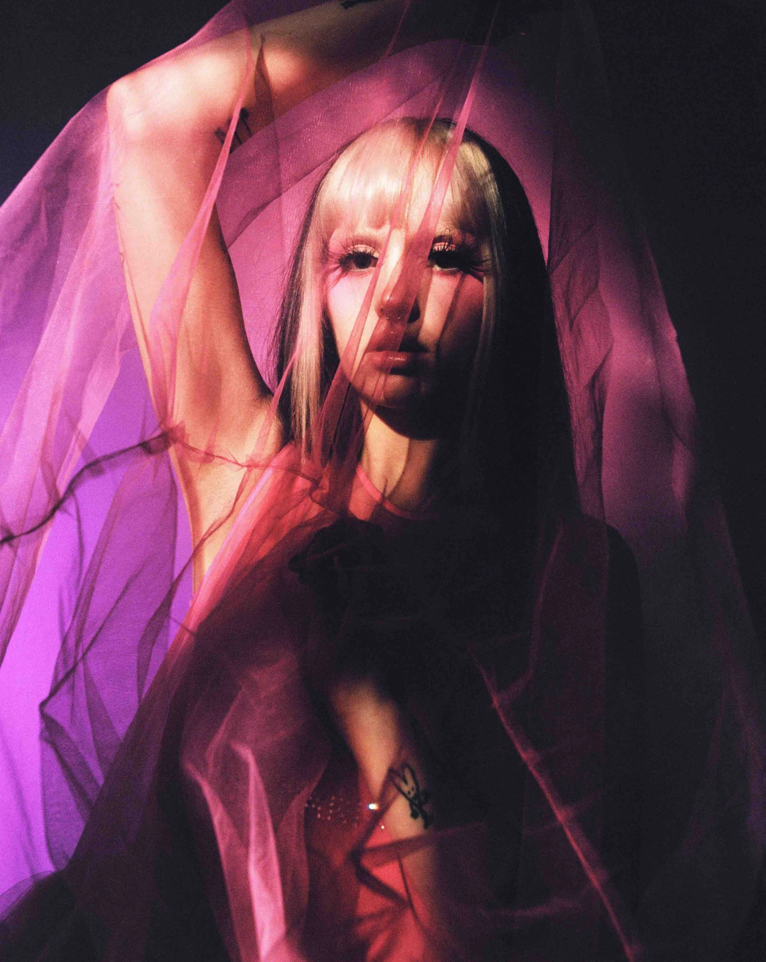 amy michelle - 'the bottom of the well'