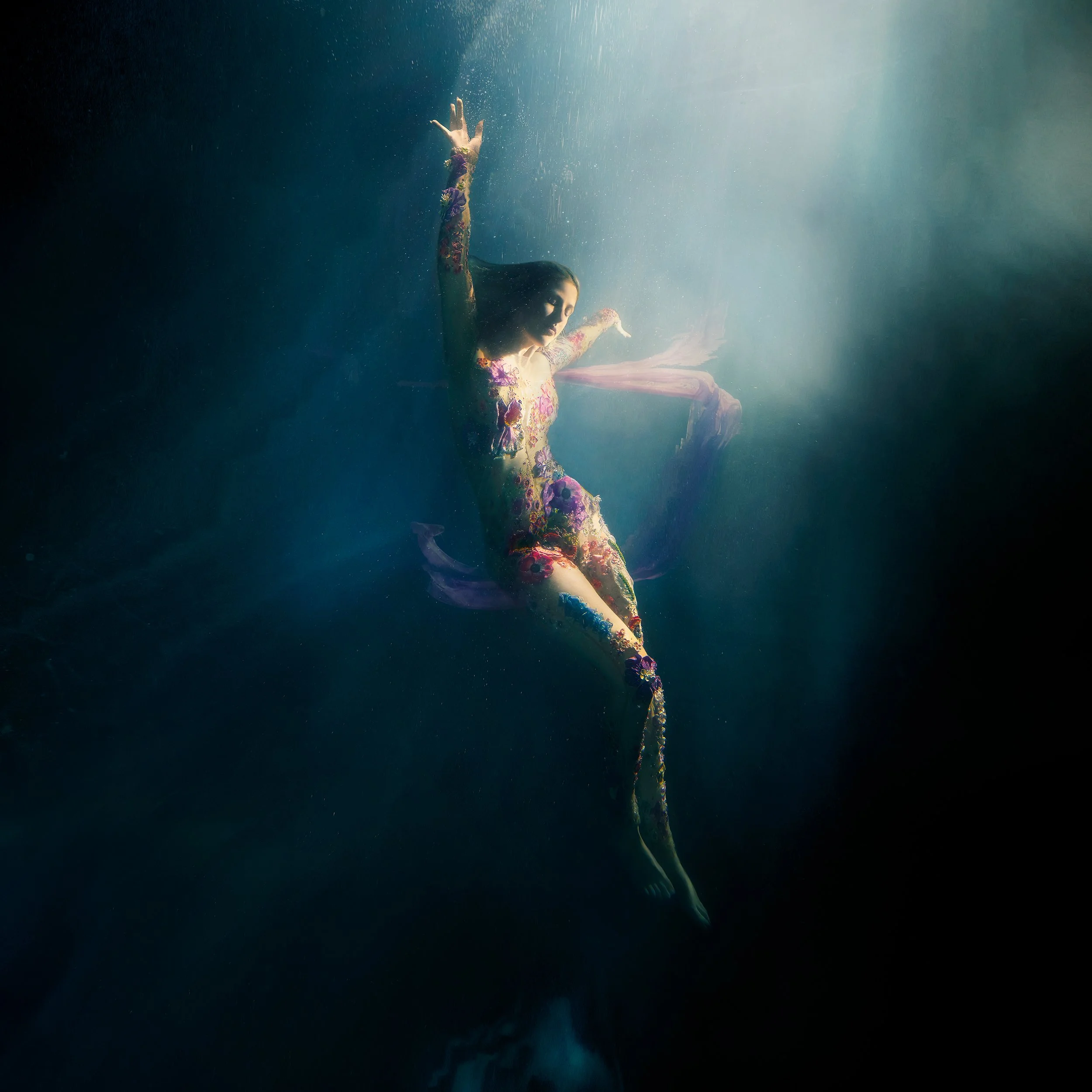 Album Review: Ellie Goulding - 'Higher than Heaven'