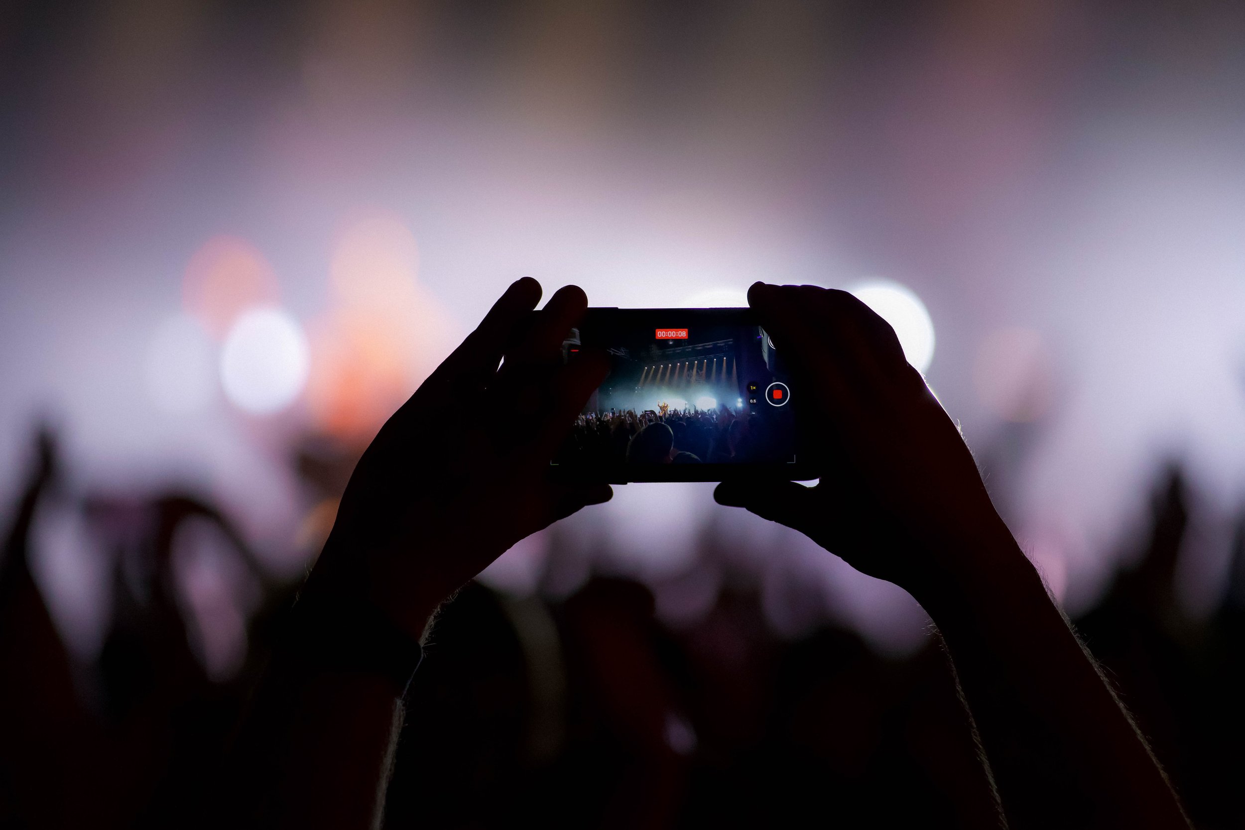 Photo Gallery: Only The Poets - O2 Shepherd's Bush Empire, London 03/05/2023