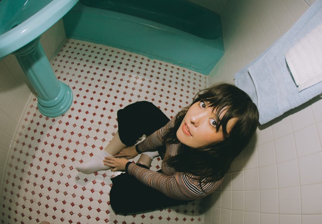 Sydney Sprague - 'Smiley Face'