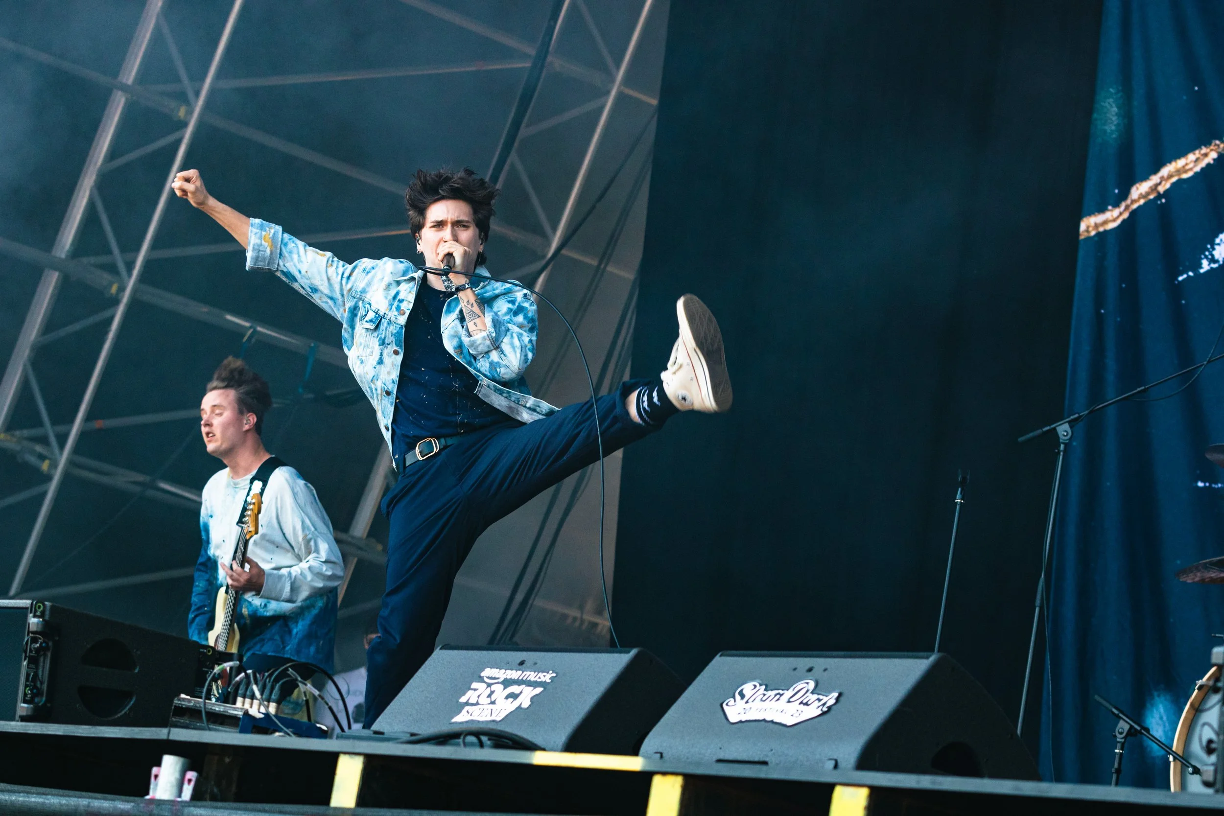 23-05-27.06-Holding Absence_SamStrutt_07.JPG