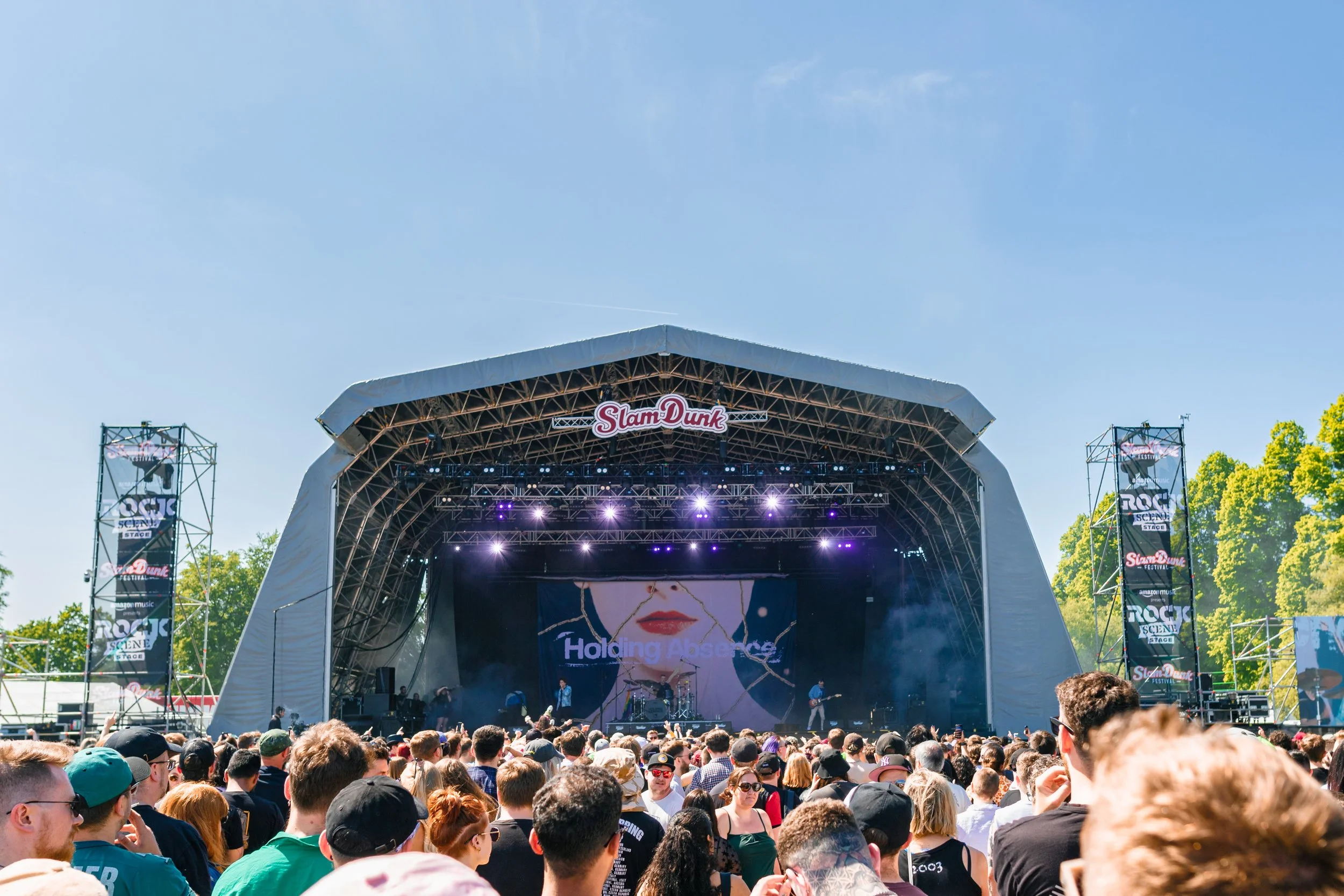 23-05-27.06-Holding Absence_SamStrutt_12.JPG