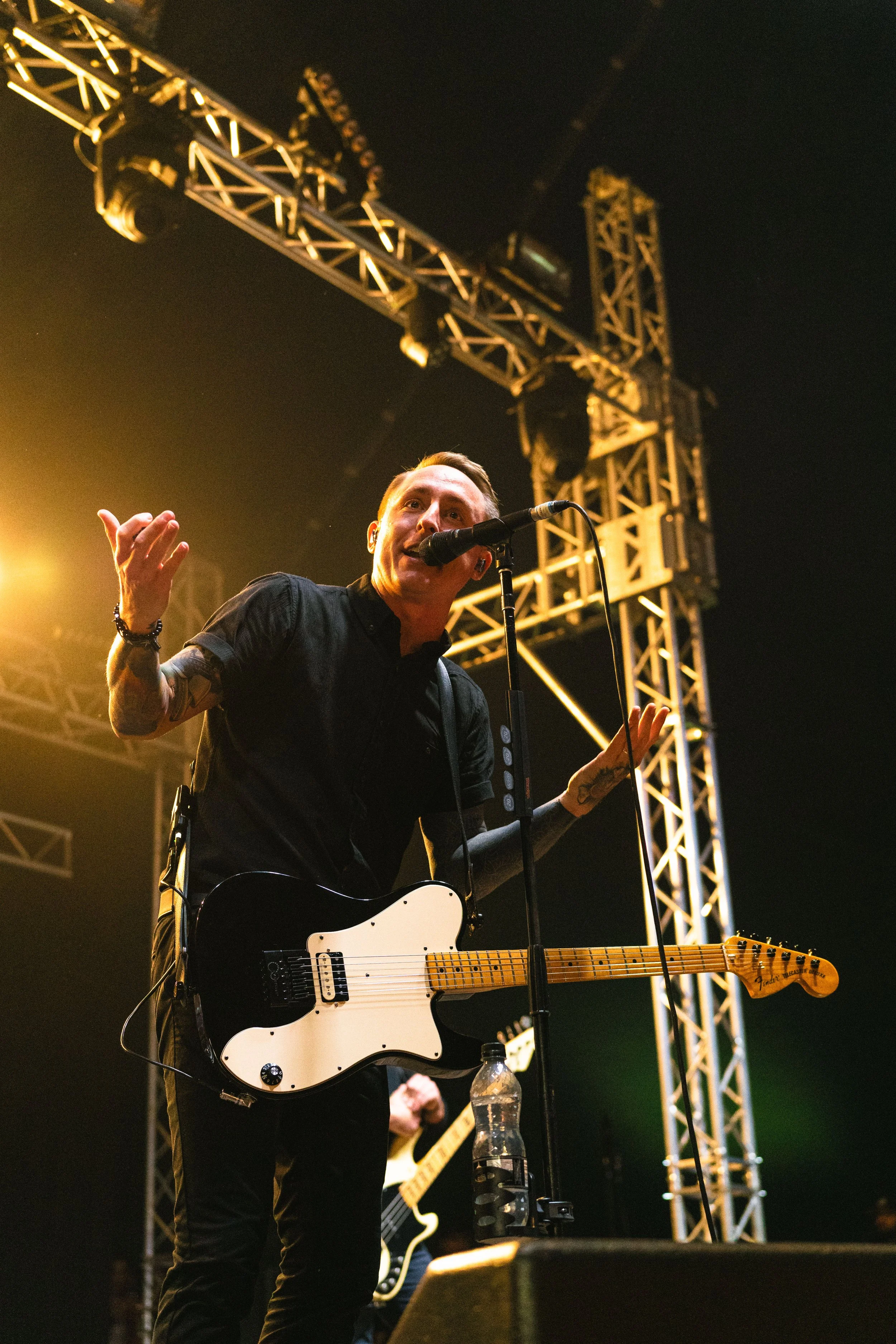 23-05-27.16-Yellowcard_SamStrutt_07.JPG