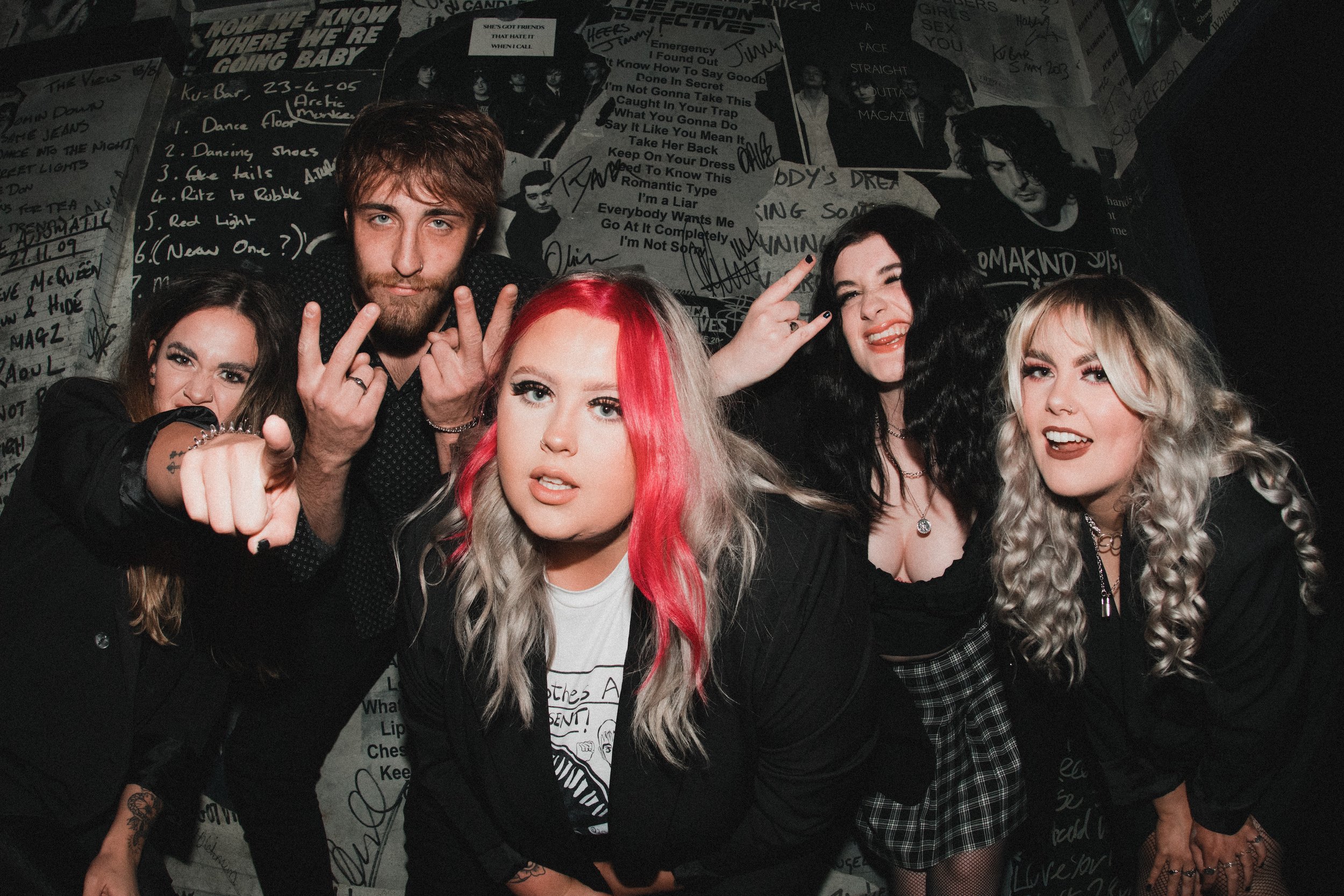 Komparrison - 'He Doesn't Get It'