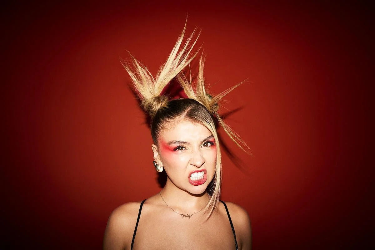 Caity Baser - 'Leave Me Alone'