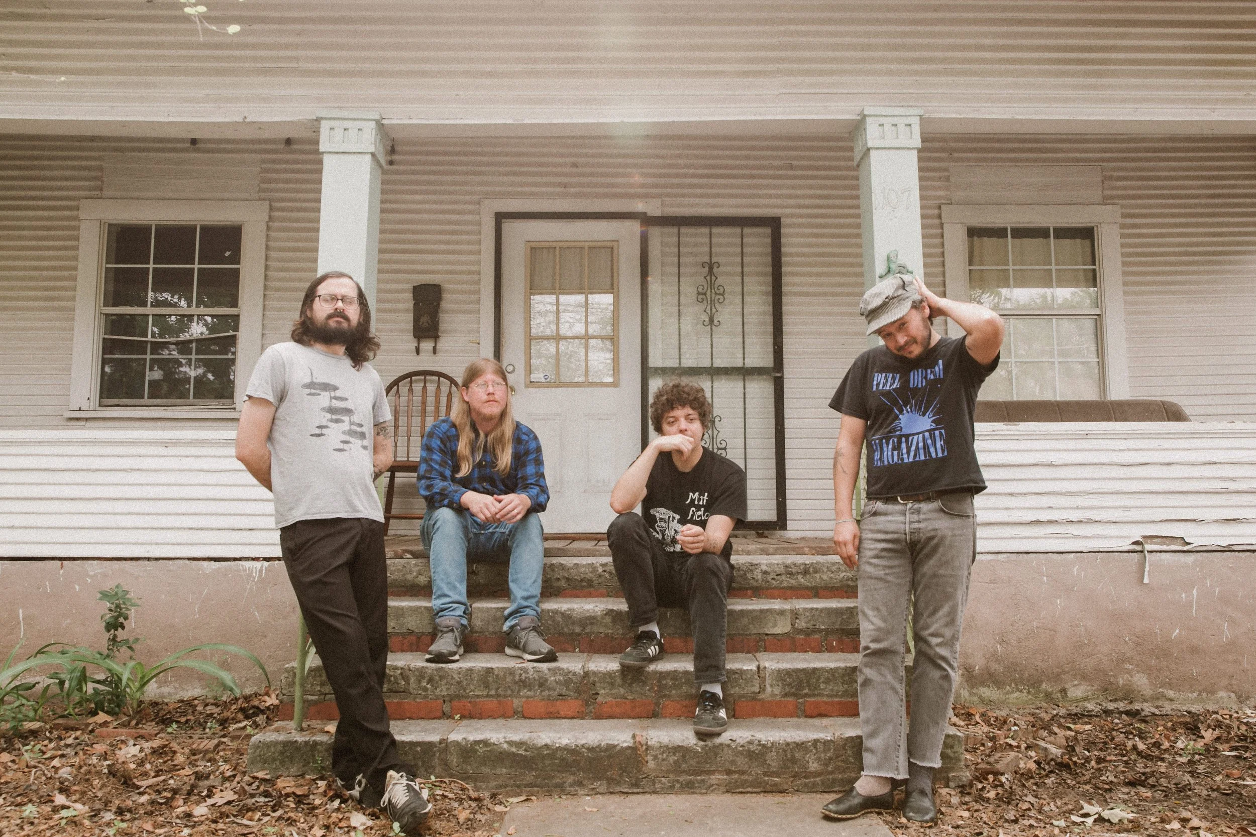 Holy Wave - 'Nothing In The Dark'