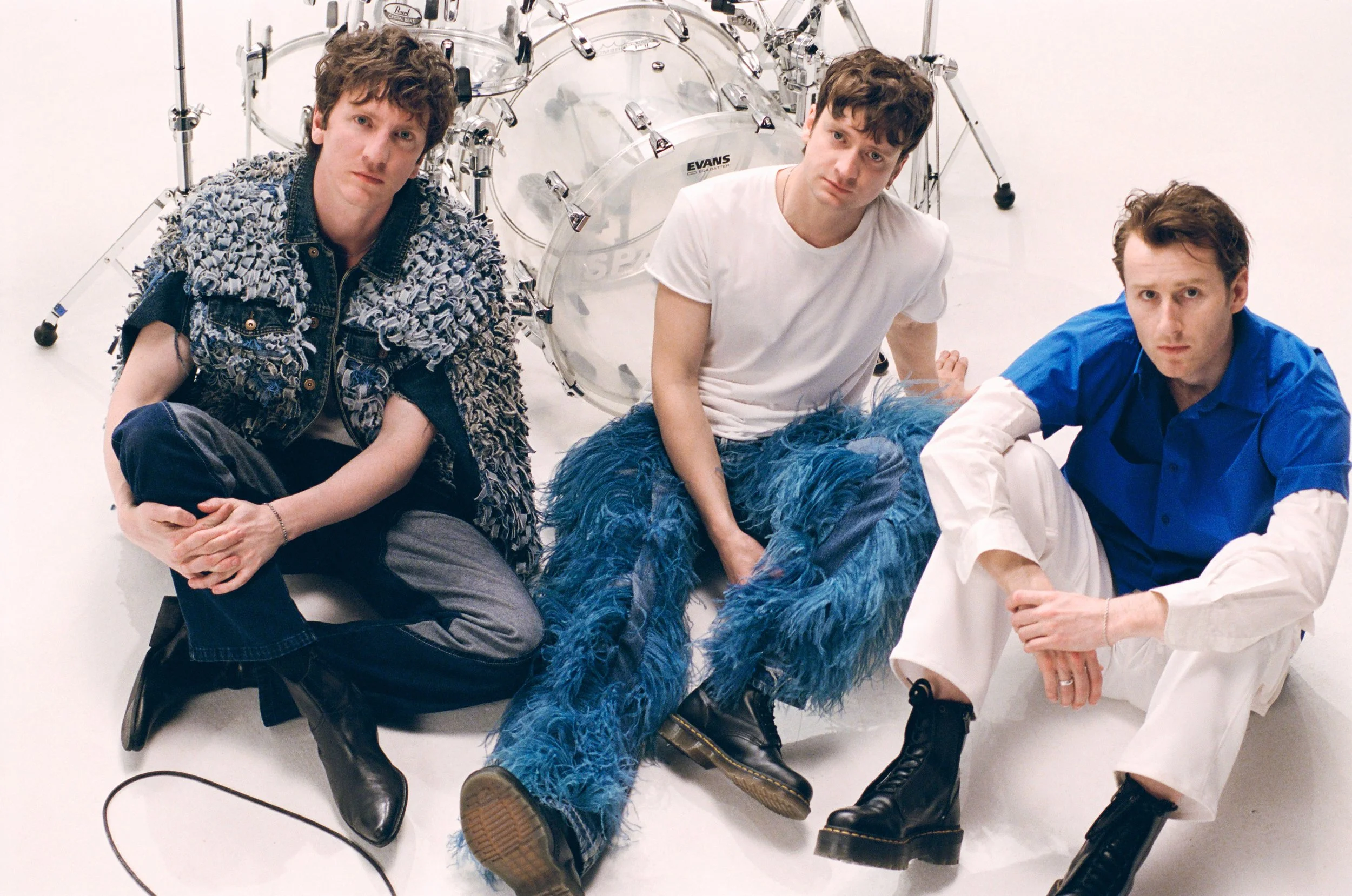 SPARKLING - 'I Get Sad So Easily' 