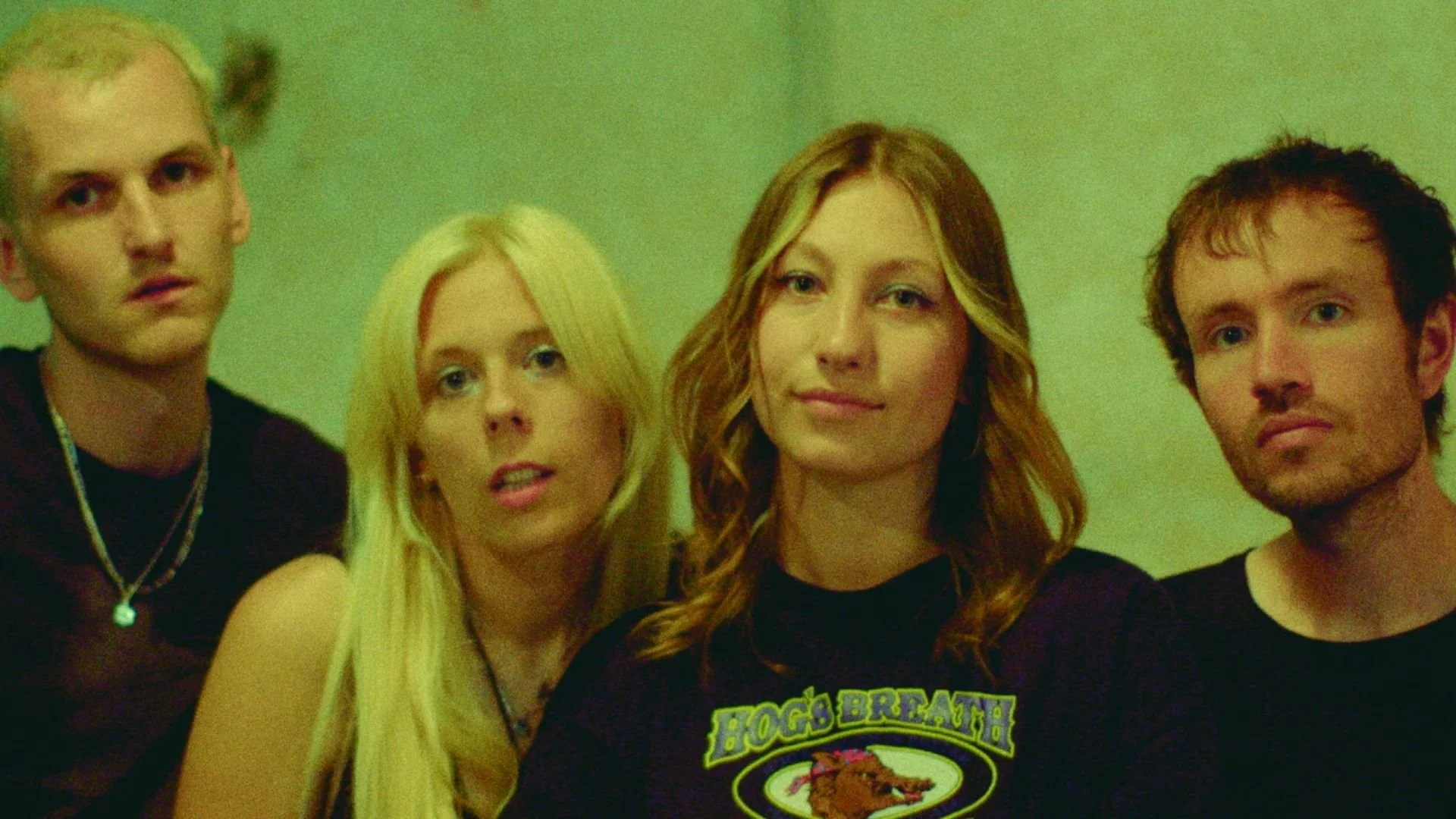 Coach Party - 'Be That Girl'