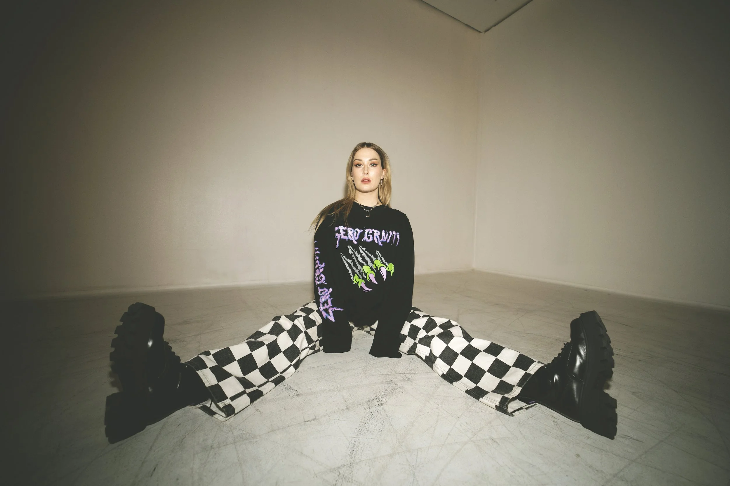 Sarah von Reis - 'Phenomenon'