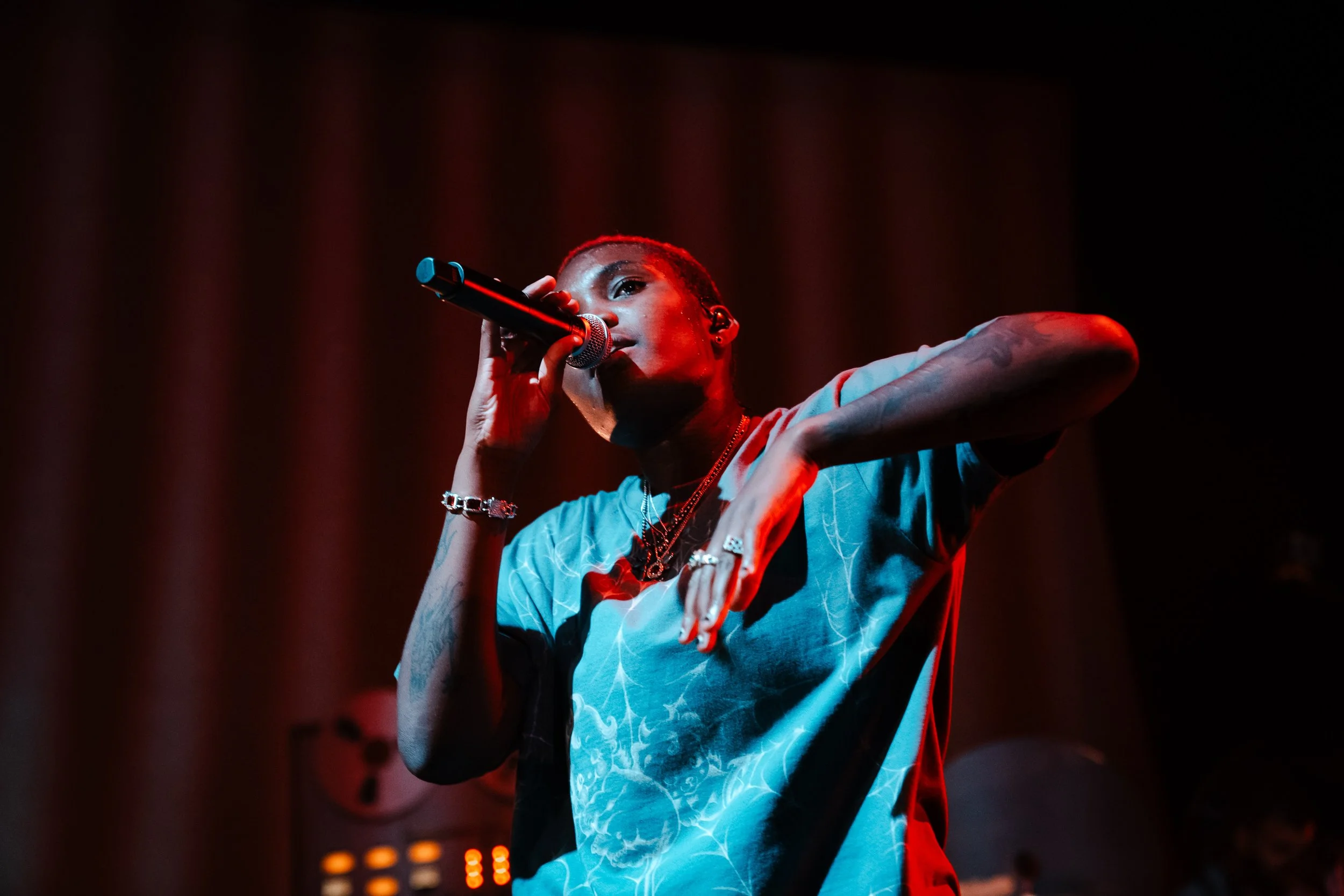 Arlo Parks Eventim Apollo-07197.jpg