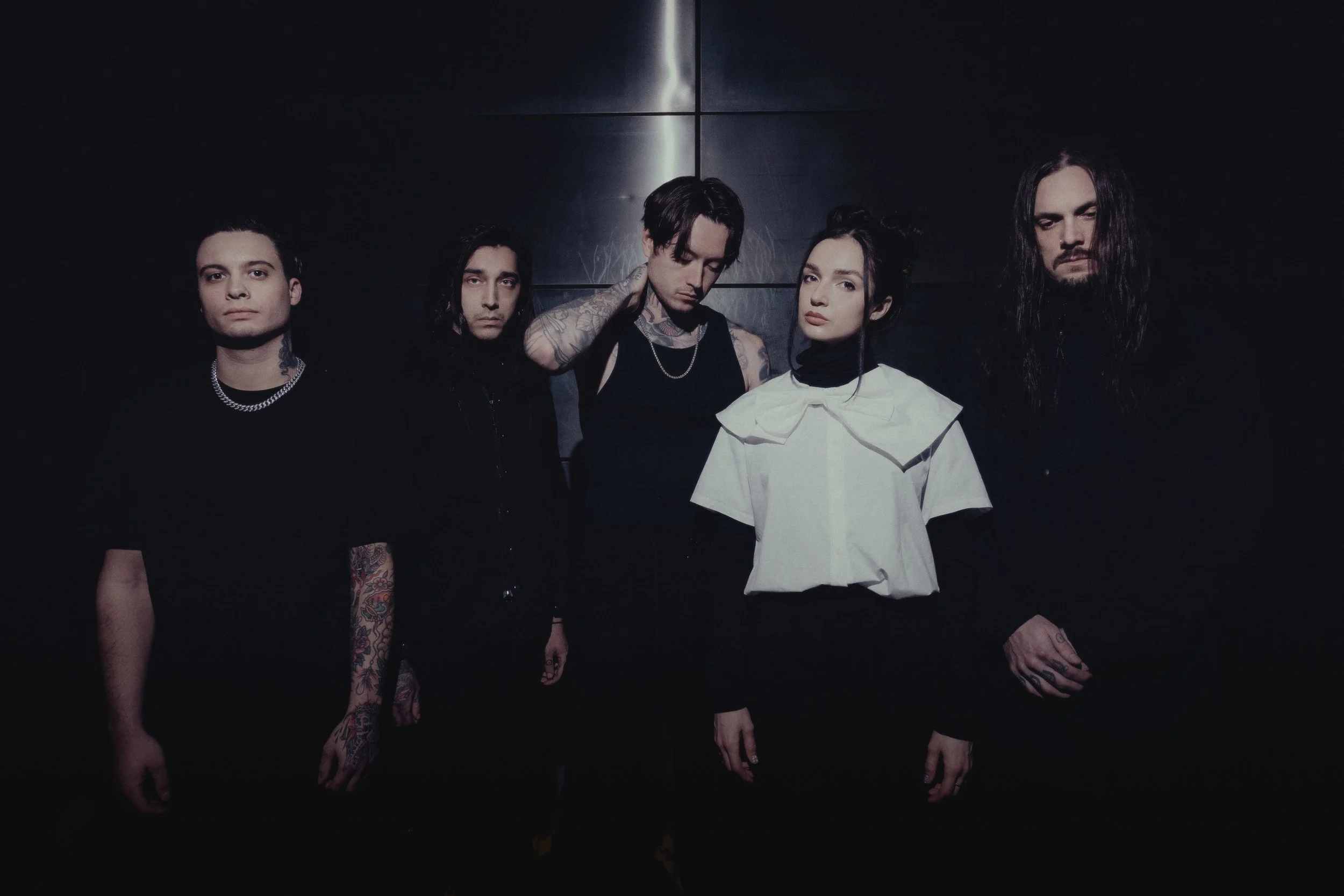 Bad Omens and Poppy - 'V.A.N'