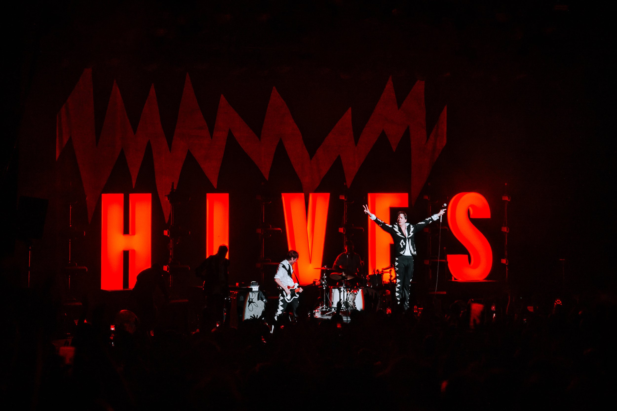 The Hives Eventim Apollo-08875.jpg