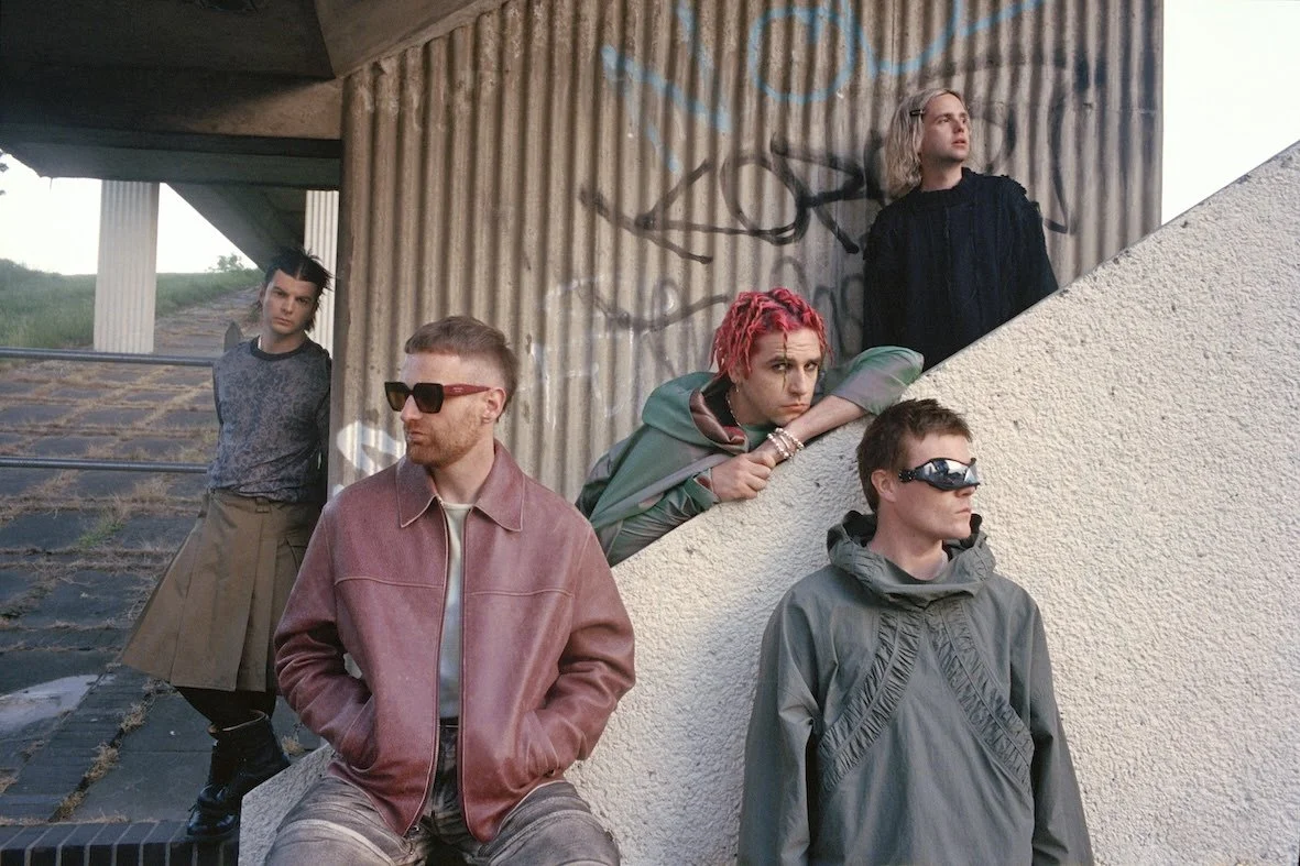 Fontaines D.C. - 'Favourite'