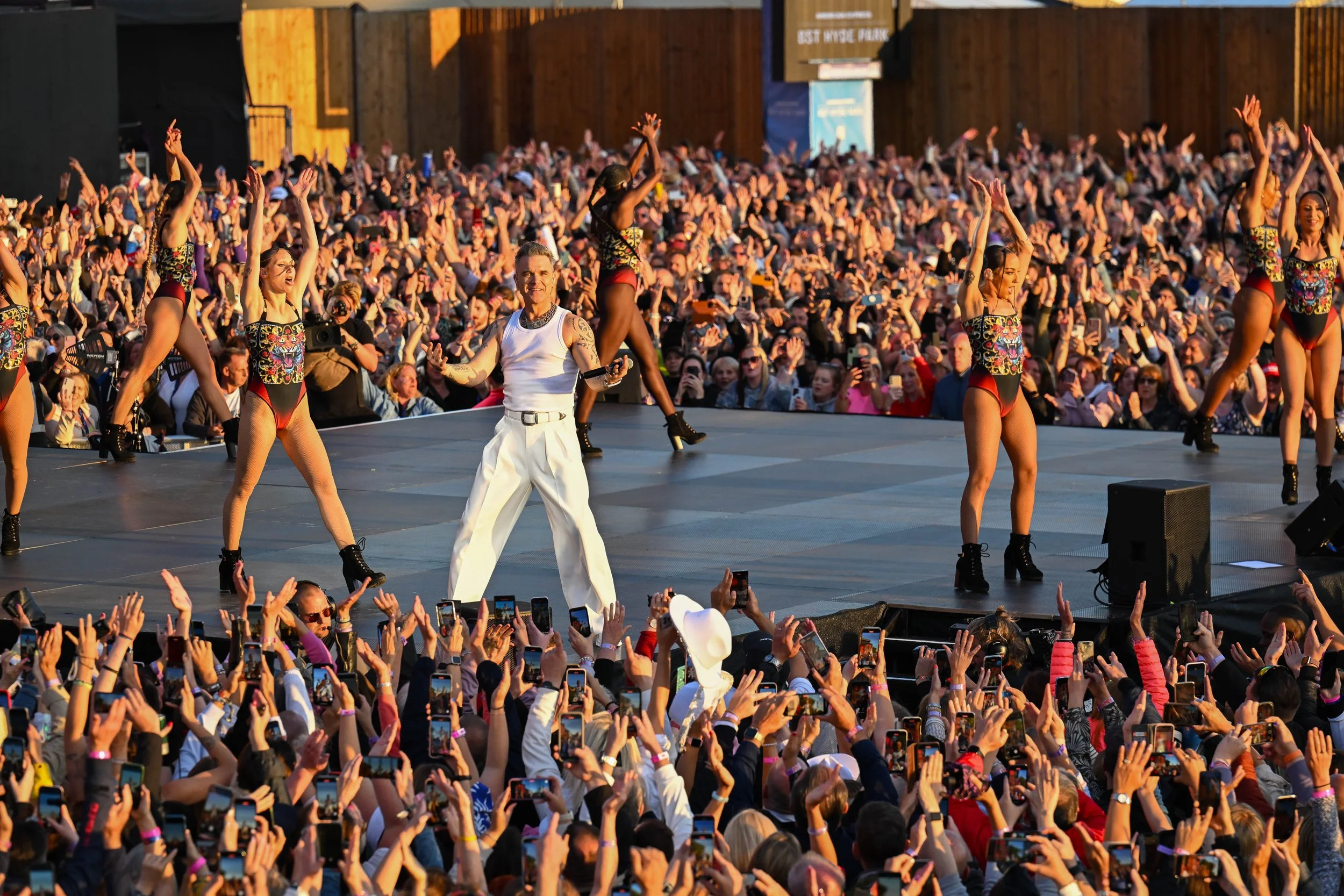 Festival Review: Robbie Williams – BST Hyde Park, London, 06/07/2024
