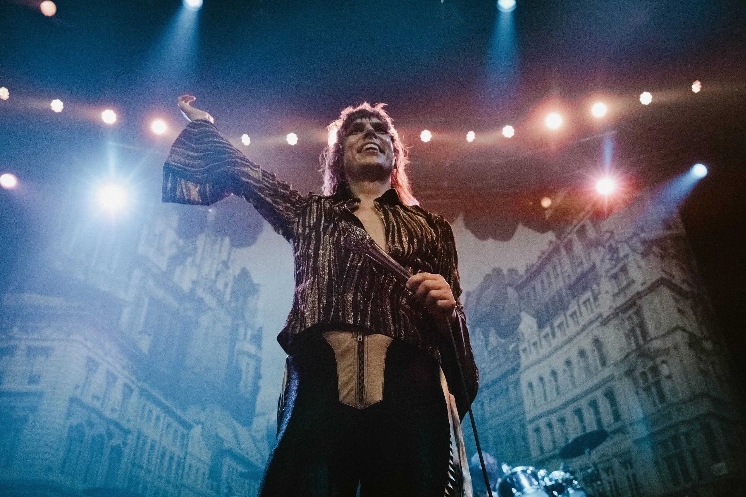 Live Review: The Struts and Barns Courtney - Roundhouse, London 06/10/2024
