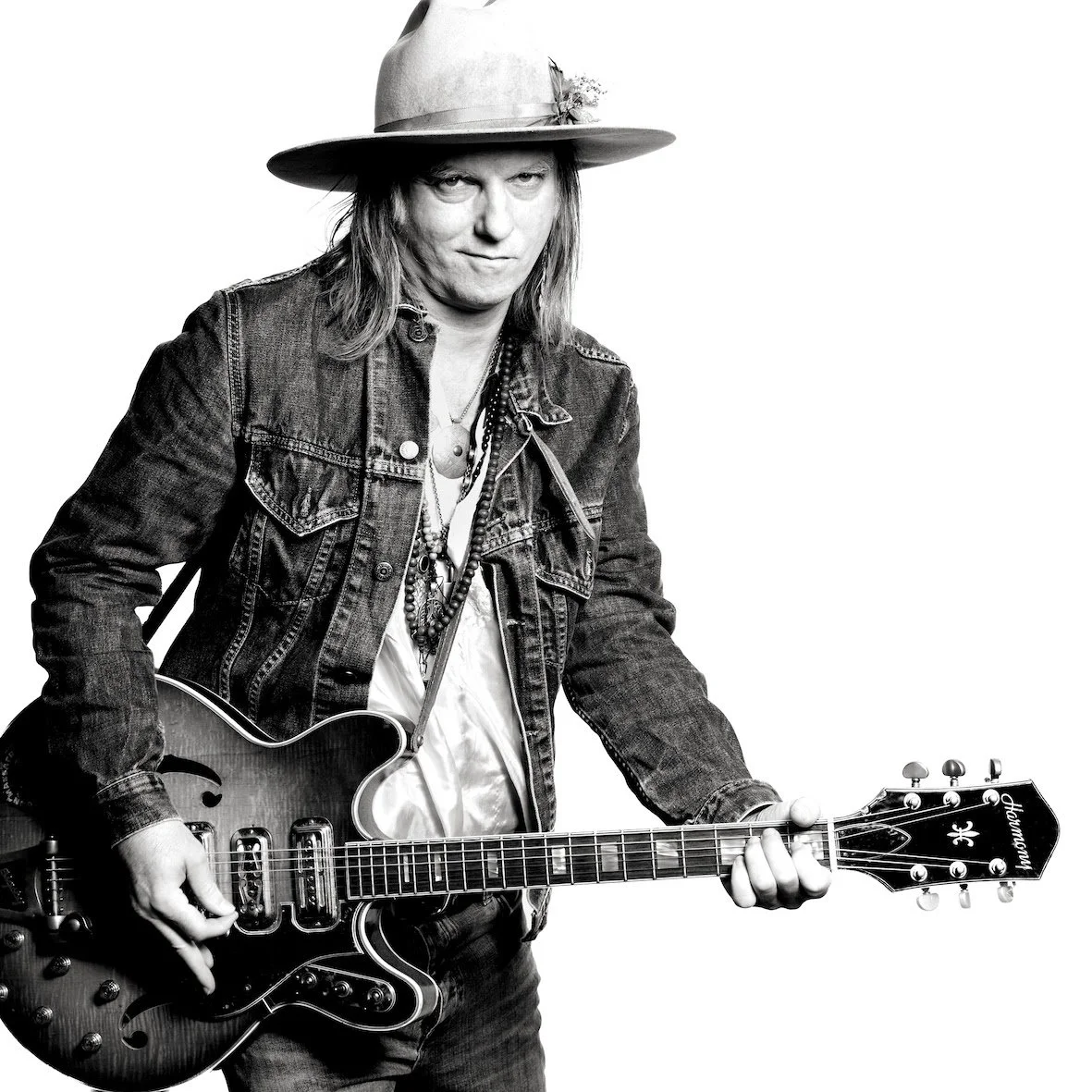 Brian Jonestown Massacre - 'Don't Look At Me' featuring Aimee Nash