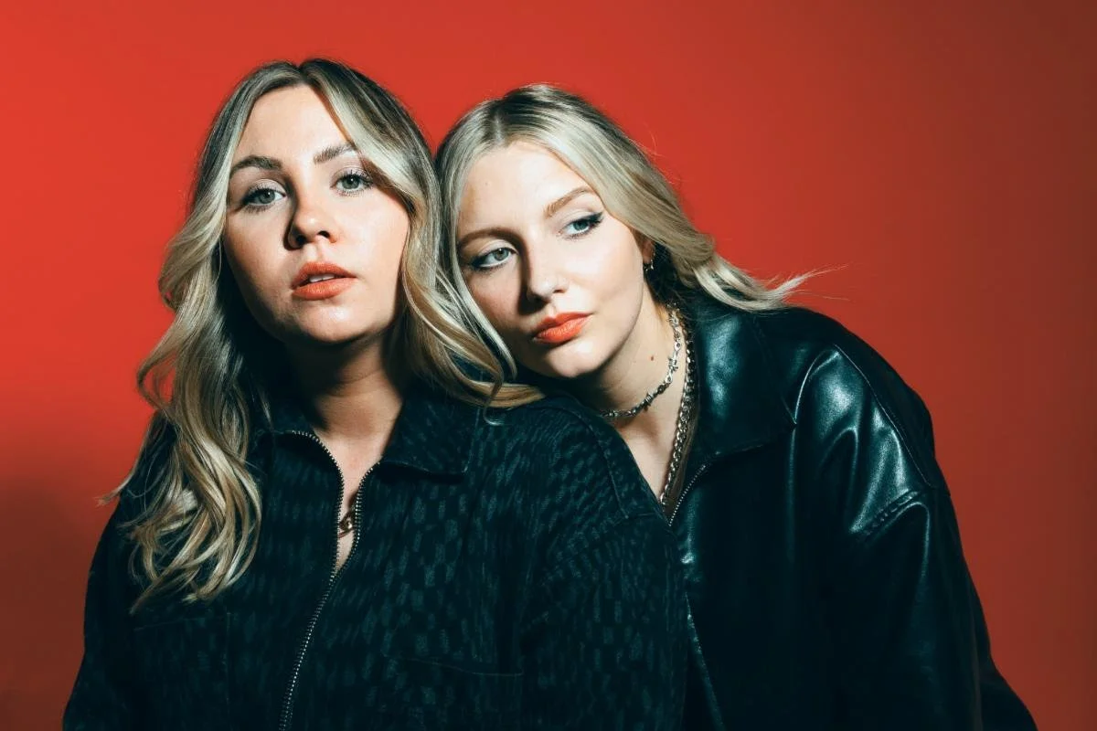 Dirty Blonde - 'Northern Twang'