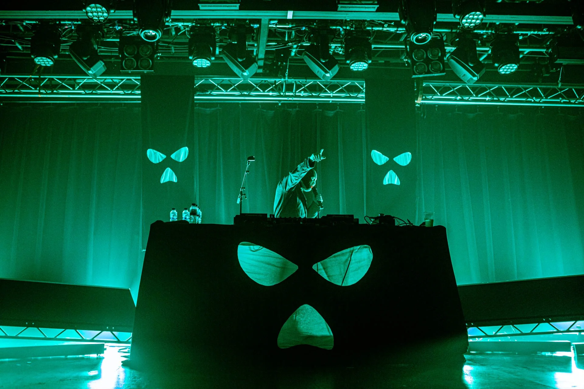 Live Review: KNEECAP - O2 Academy, Liverpool 12/11/2024