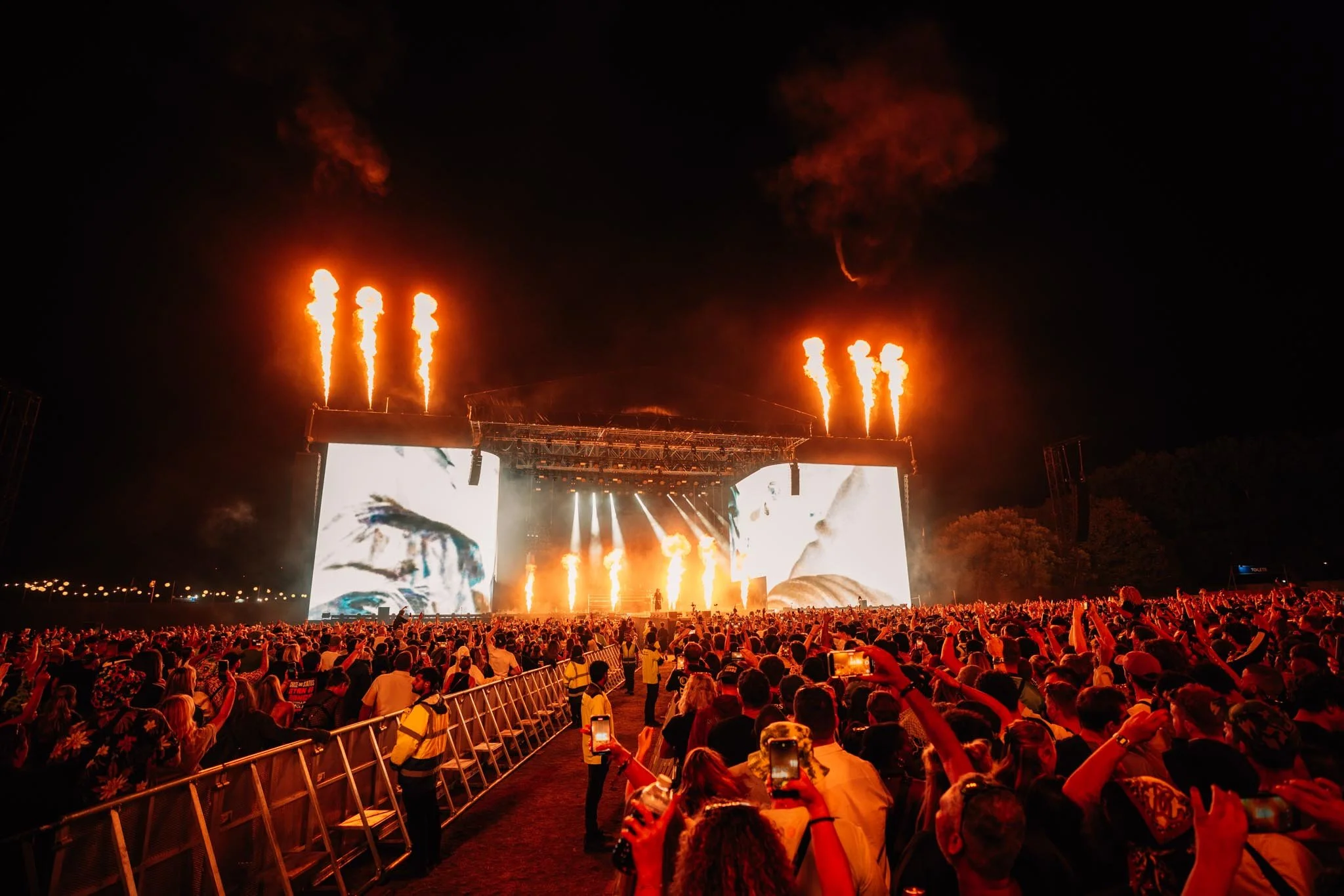 ALL POINTS EAST_@BETHANMILLERCO_CHASE AND STATUS-1.jpg