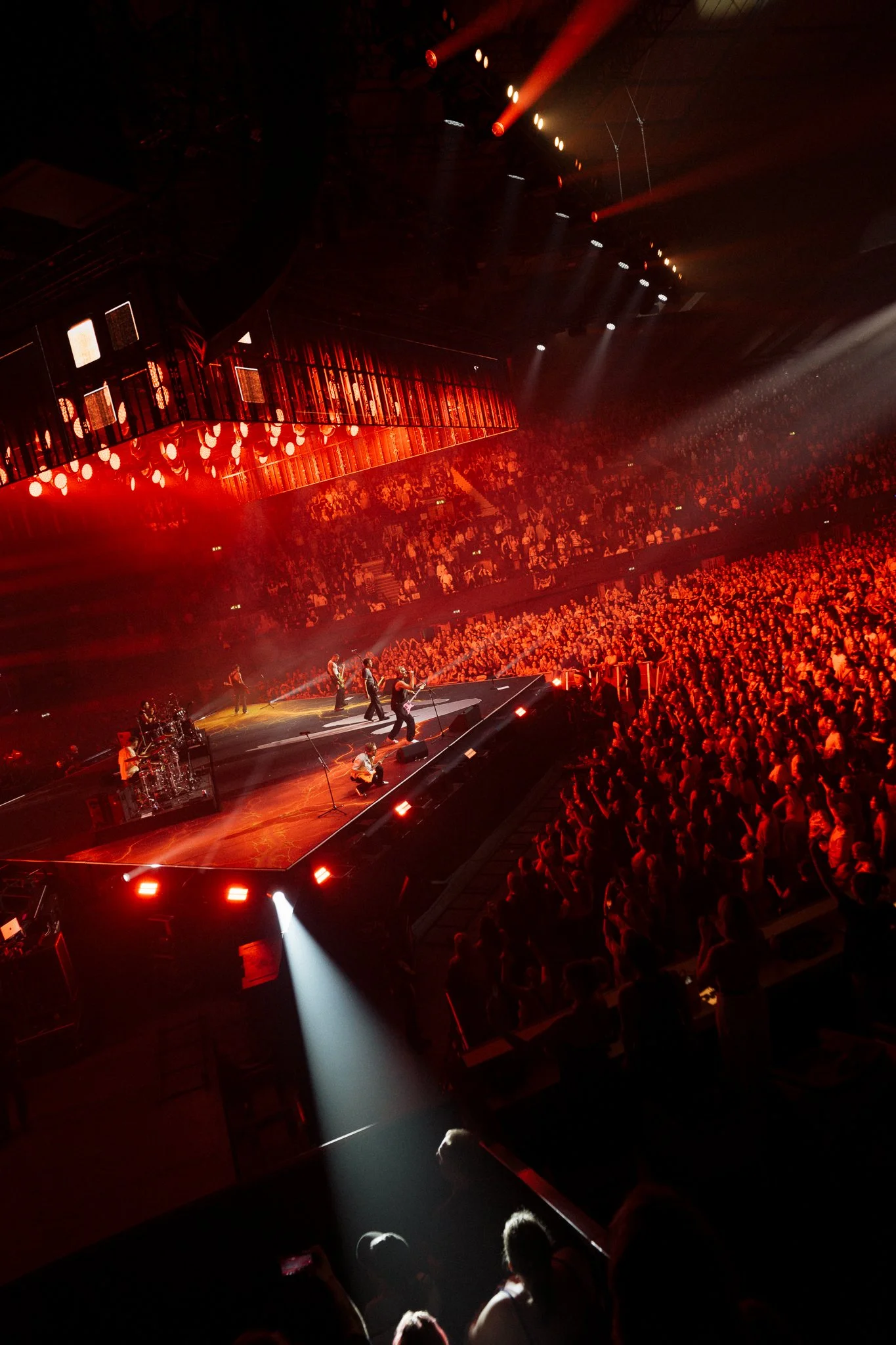 BUSTED VS MCFLY -  WEMBLEY LONDON - PICTURE 3 - CREDIT ELLIOTT INGHAM.jpg