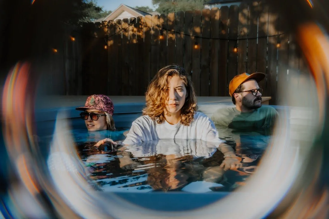 Weakened Friends - 'Nosebleed'