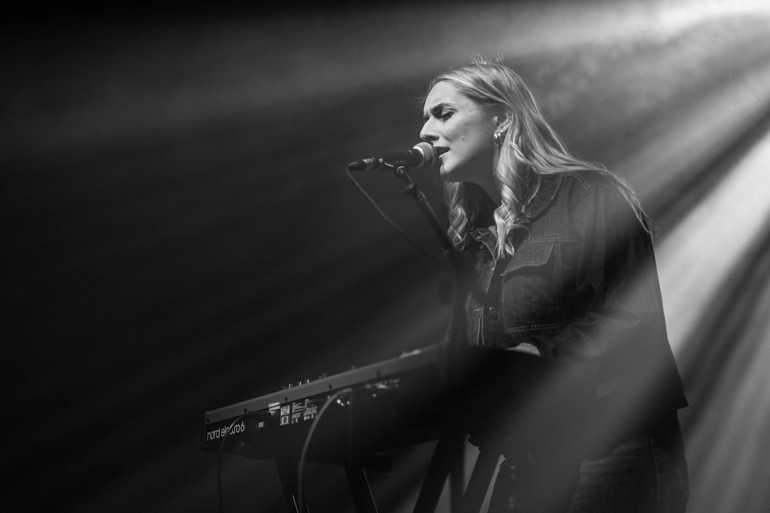 AineDeane-04.jpg