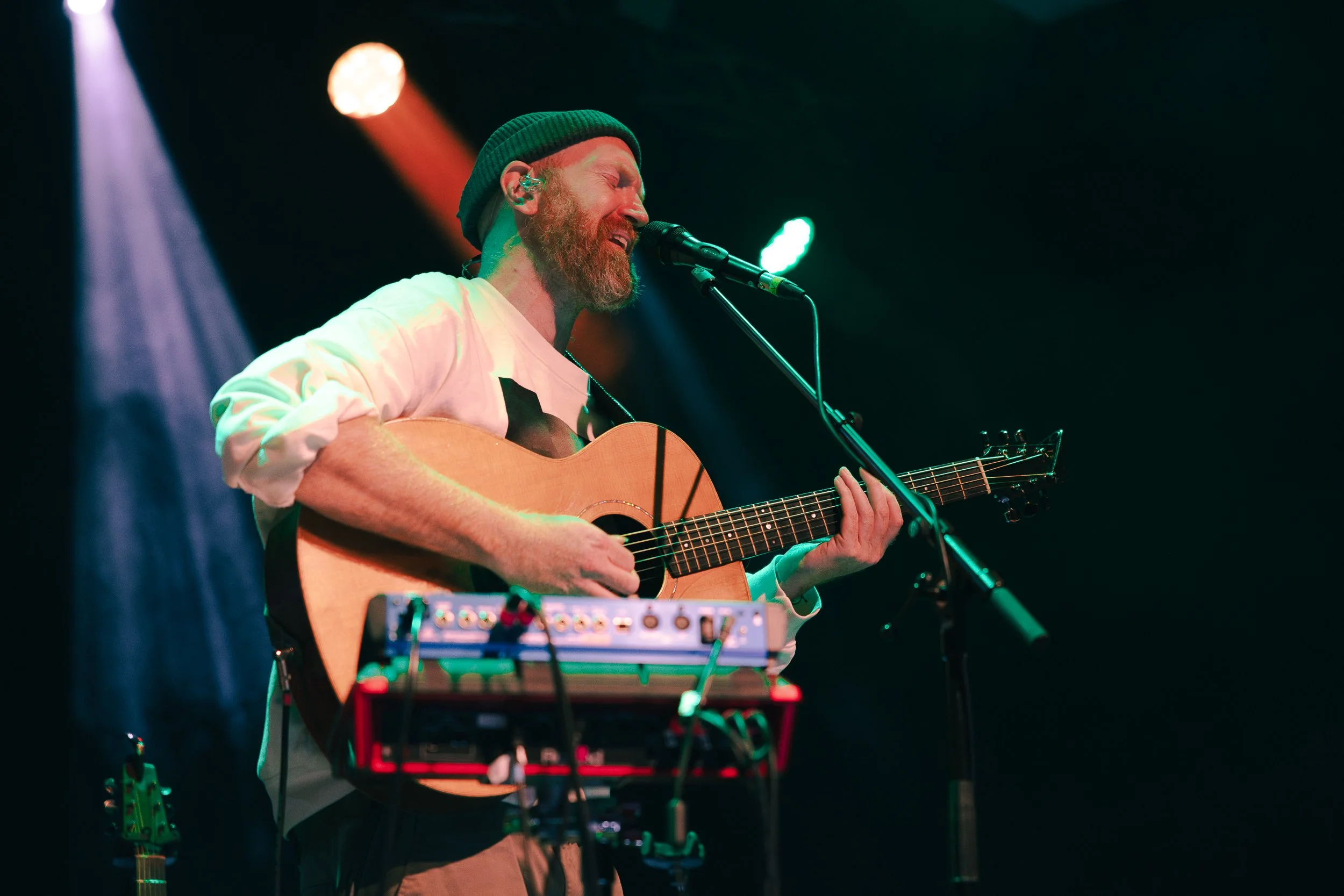 Newton Faulkner socials-28.jpg