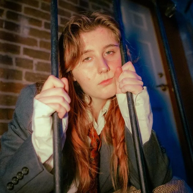Ella Aslin - 'Ruin me!'